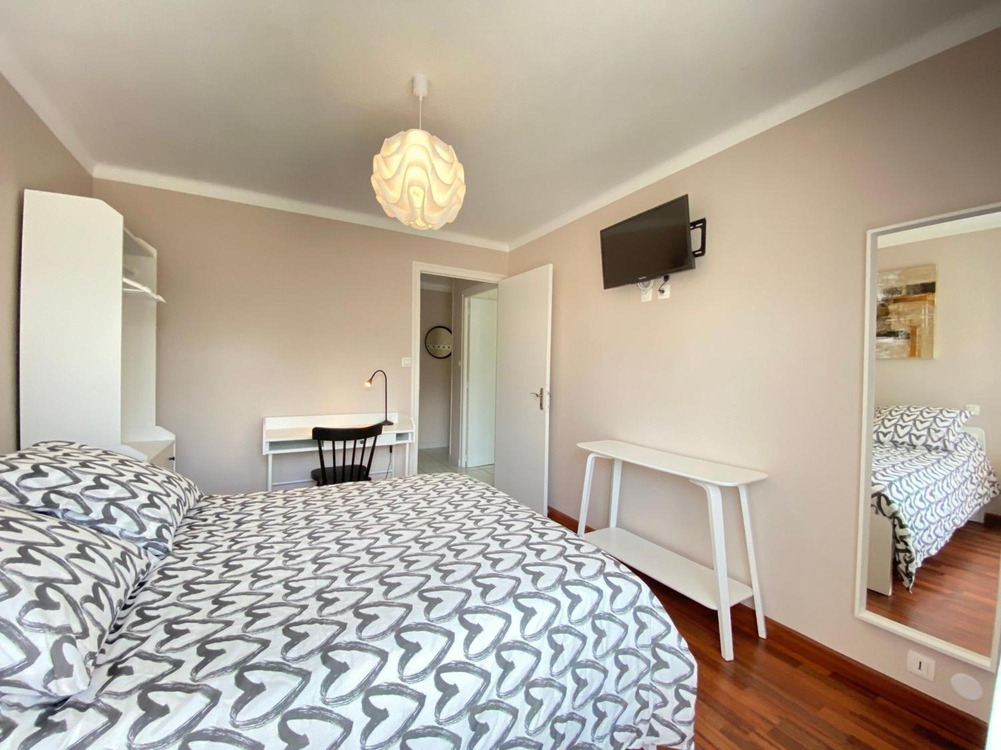 T2 Renove Proche D'annecy Avec Parking Et Animaux Admis - Fr-1-432-2 * Annecy