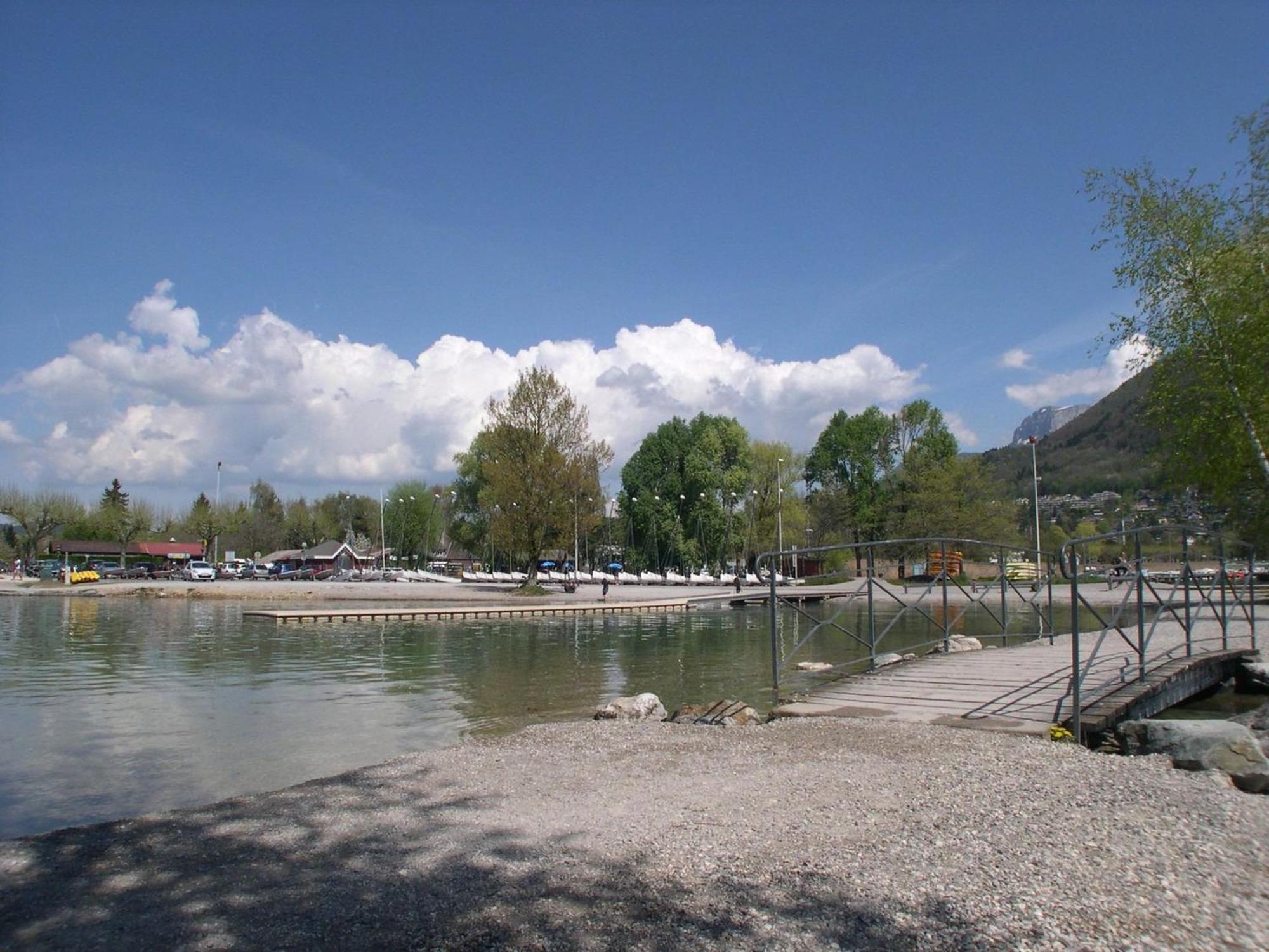 Apartment T2 Renove Proche D'annecy Avec Parking Et Animaux Admis - Fr-1-432-2