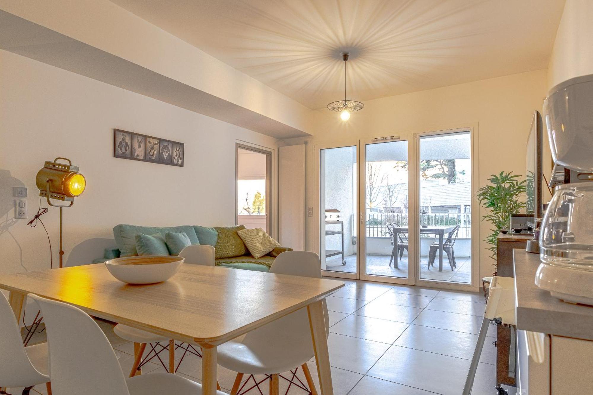 Reflet Du Veyrier 4 Etoiles - Proche & Vieille Ville, Garage Prive, Secteur Recherche Annecy