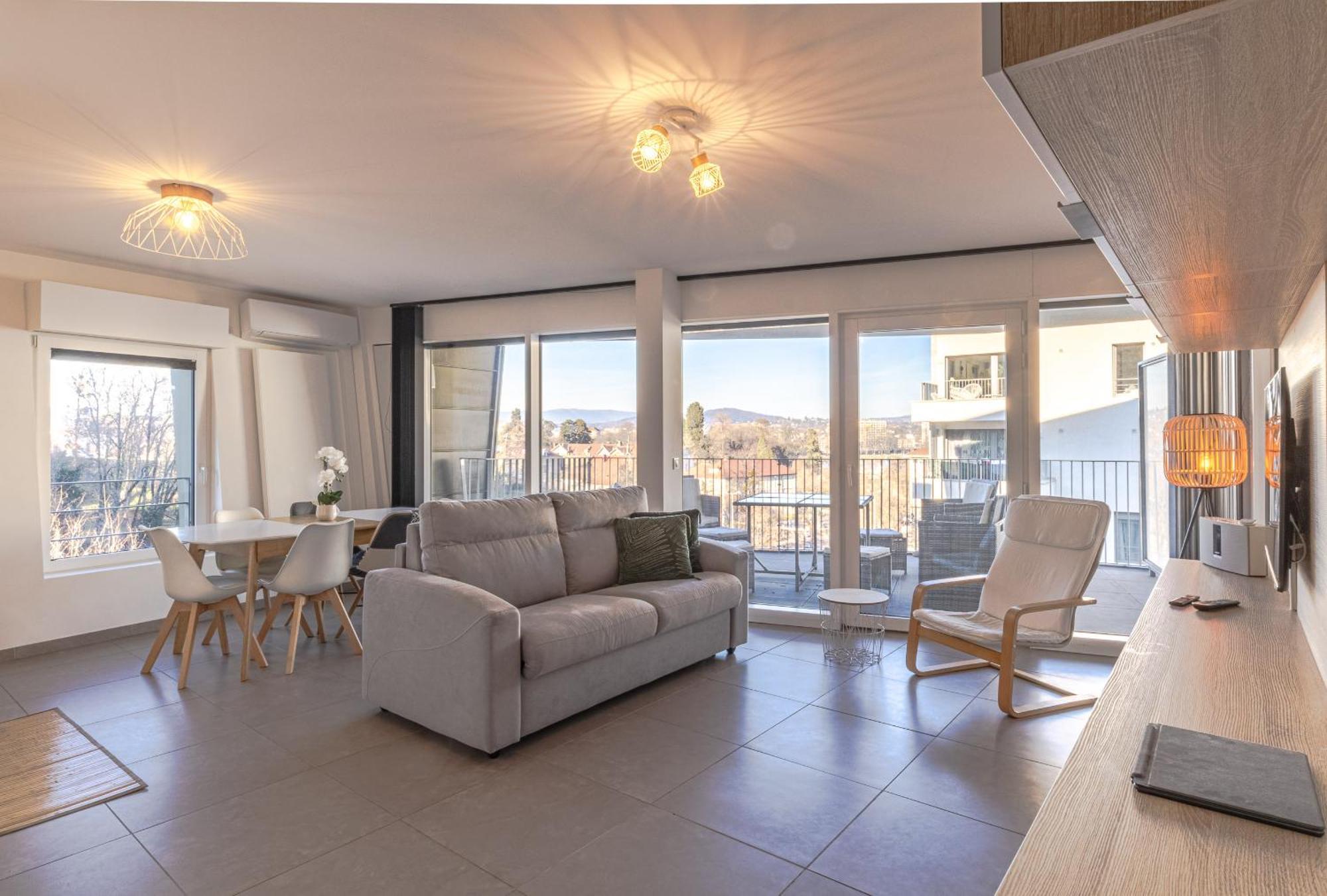 La Plume Vue 3 Etoiles - Garage Prive, Secteur Recherche, Moderne & Equipe, 6 Personnes Annecy