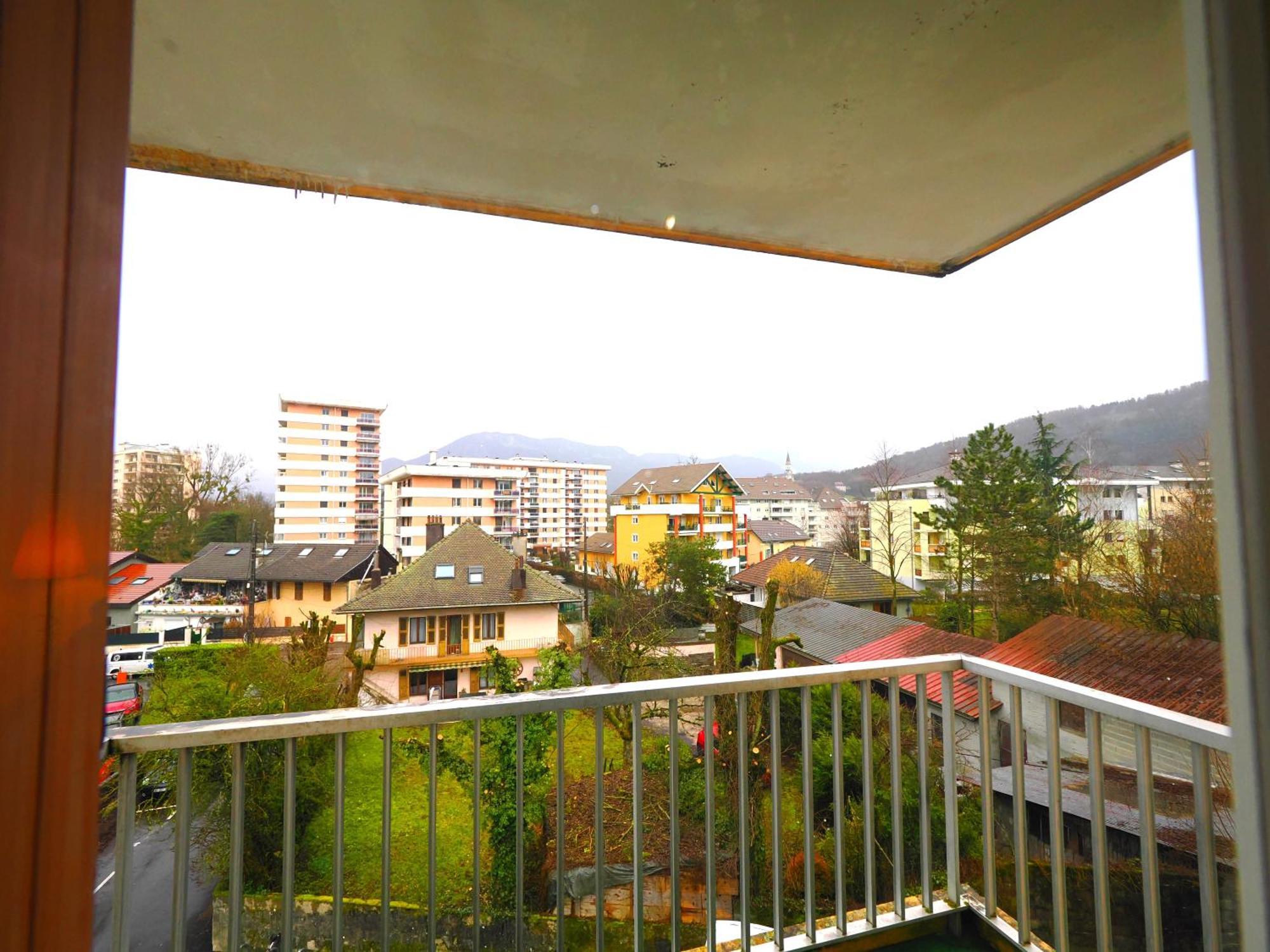 Paradise Near Downtown & Free Parking - Local Bike Apartment