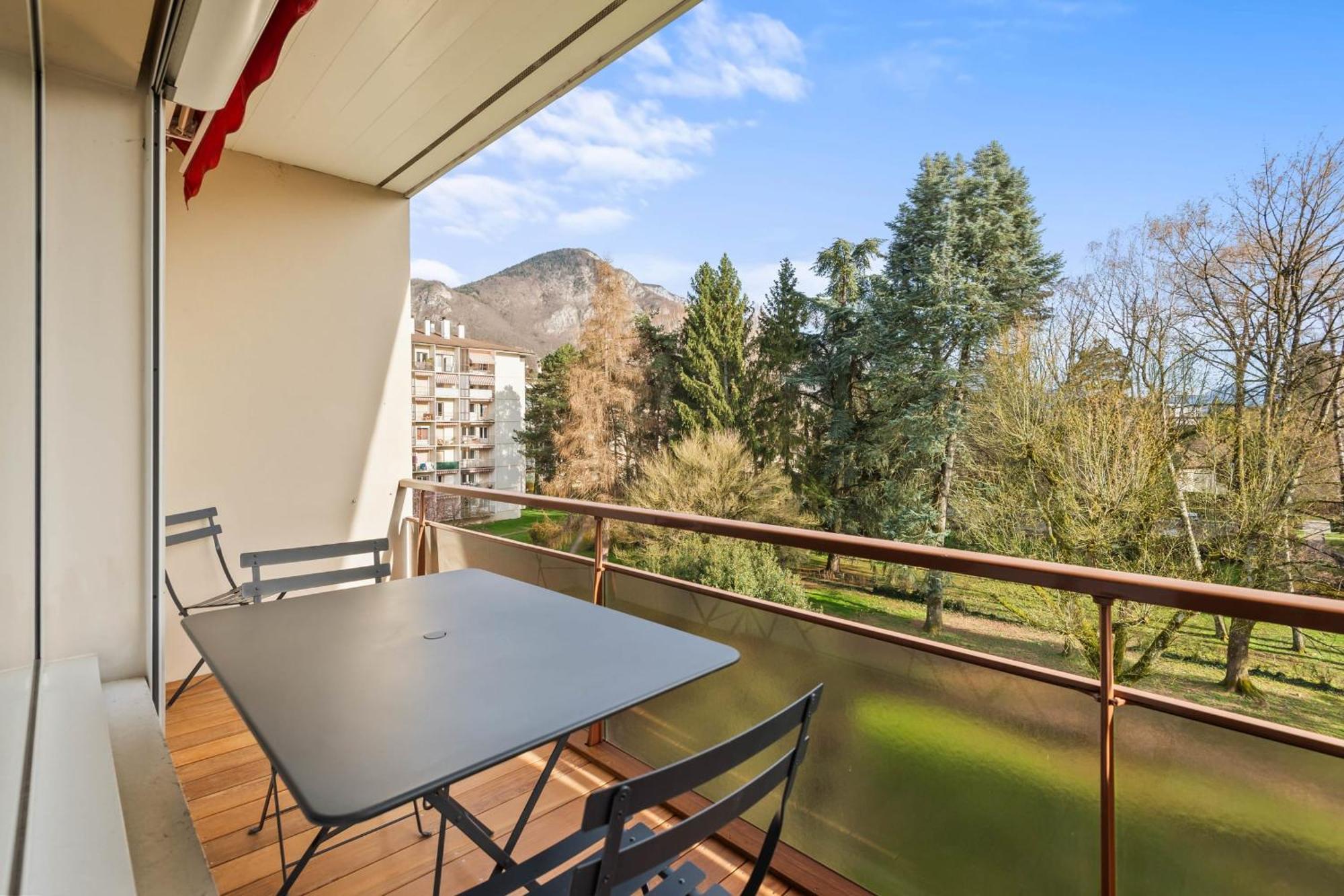Lapis Lazuli - T3 Parking Proche Annecy