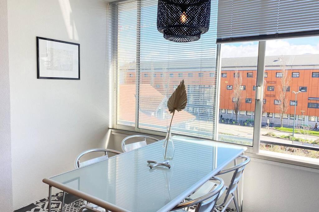 Amazone, Centre-ville & Parking Apartment