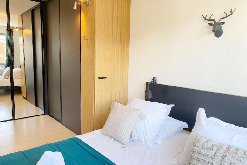Amazone, Centre-ville & Parking Apartment