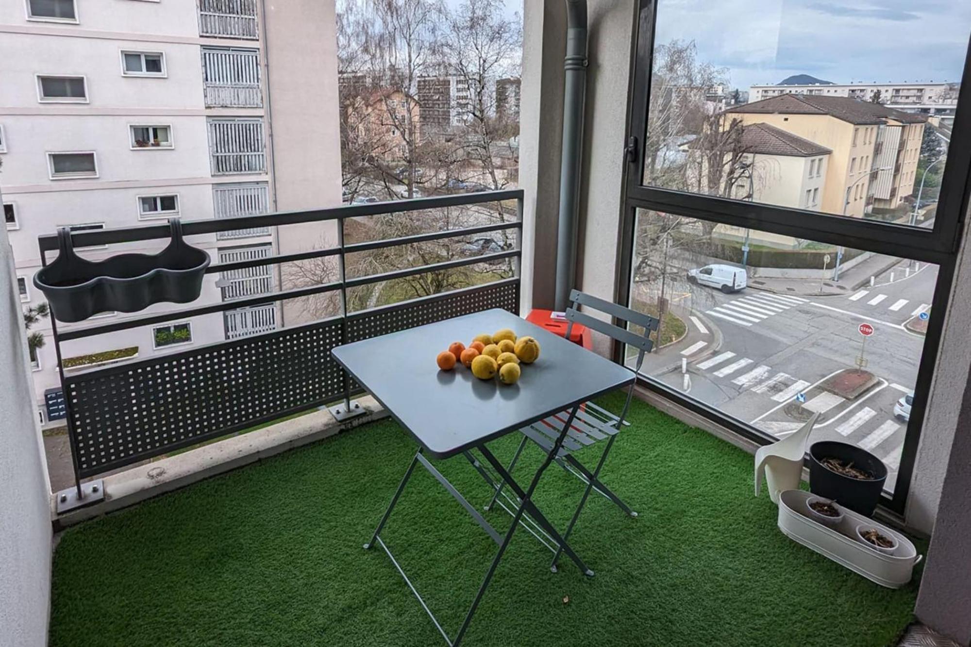 Viraya - Comfortable Flat A Stone's Throw From The *
