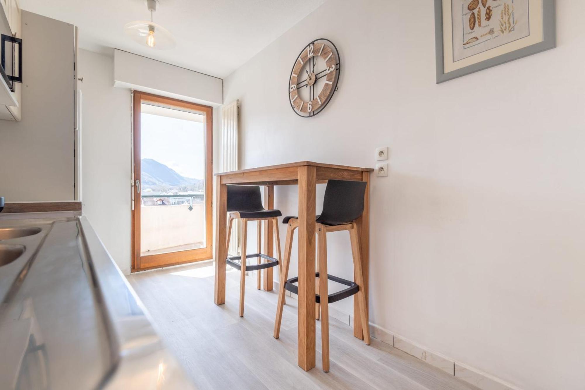 Apartment Ducs De Savoie - Comfortable Flat A Stone's Throw From The Old Town *