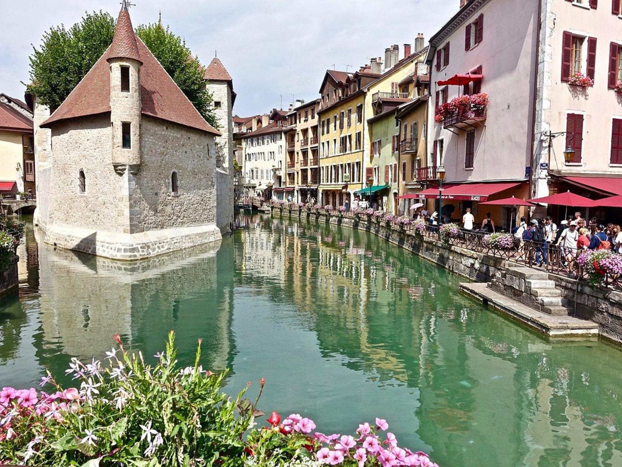Moderne 4* Avec Terrasses Et Tv, Proche Du - Fr-1-432-7 * Annecy