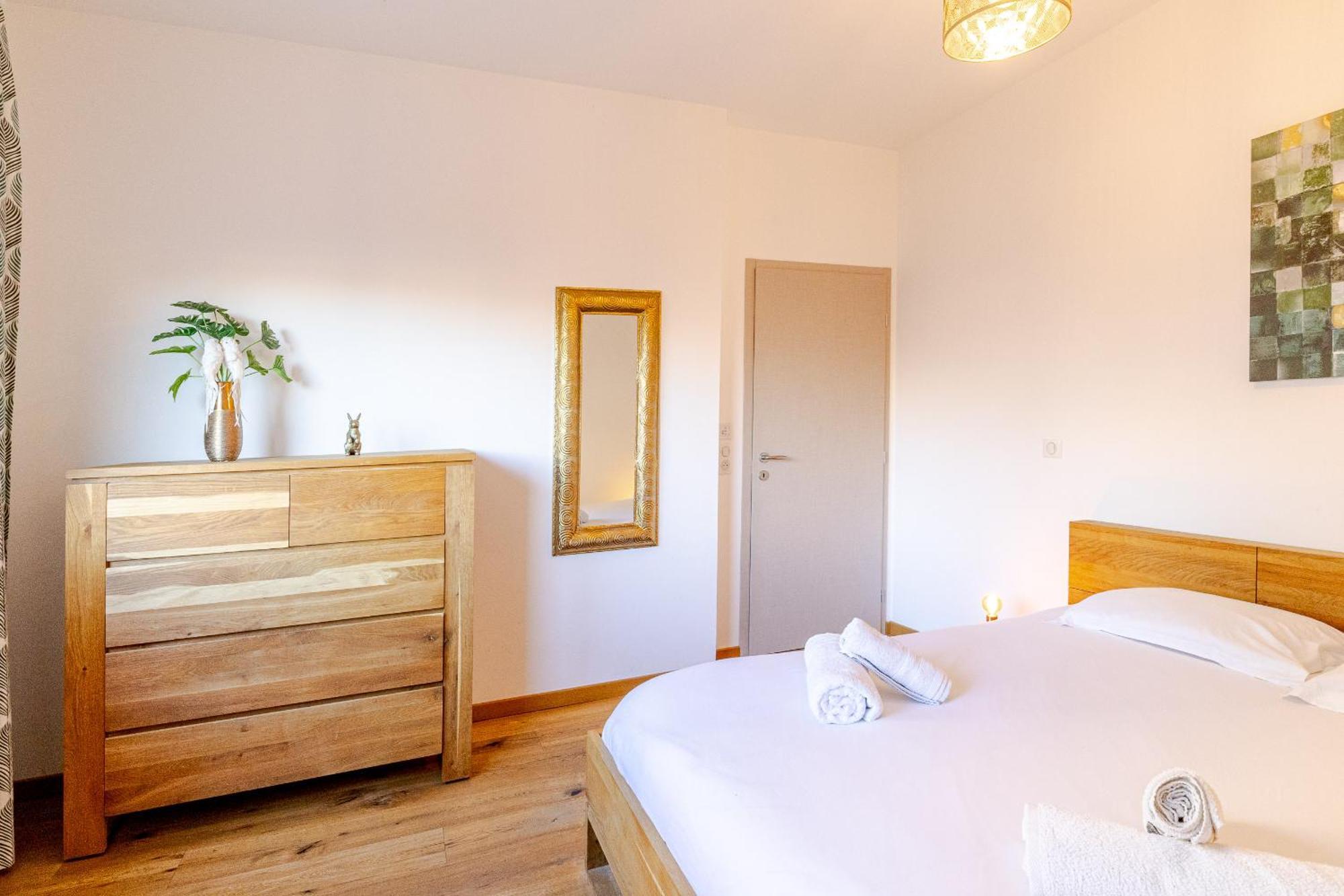 Reflet Du Veyrier 4 Etoiles - Proche & Vieille Ville, Garage Prive, Secteur Recherche Apartment Annecy