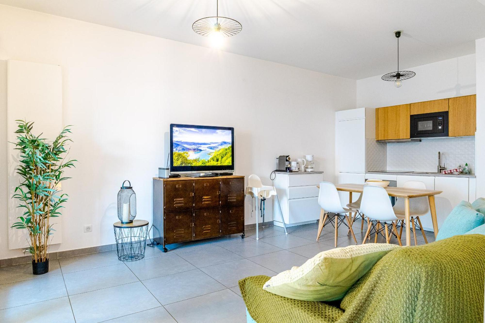 Apartment Reflet Du Veyrier 4 Etoiles - Proche & Vieille Ville, Garage Prive, Secteur Recherche *