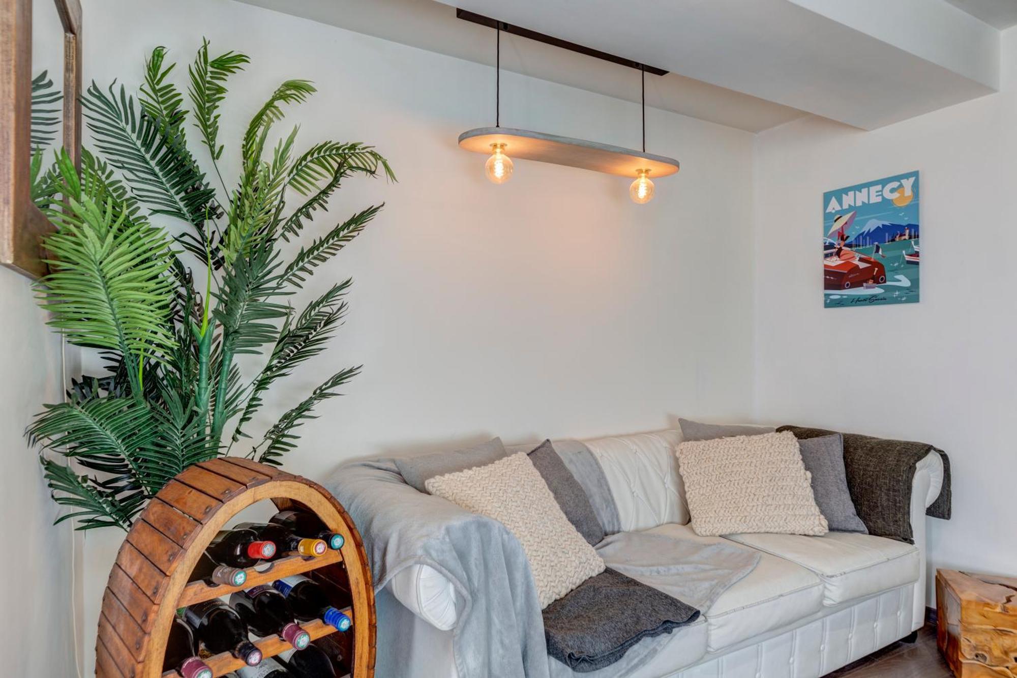 Apartment Le Pura Vida, Hyper Centre Terrasse + Parking Annecy