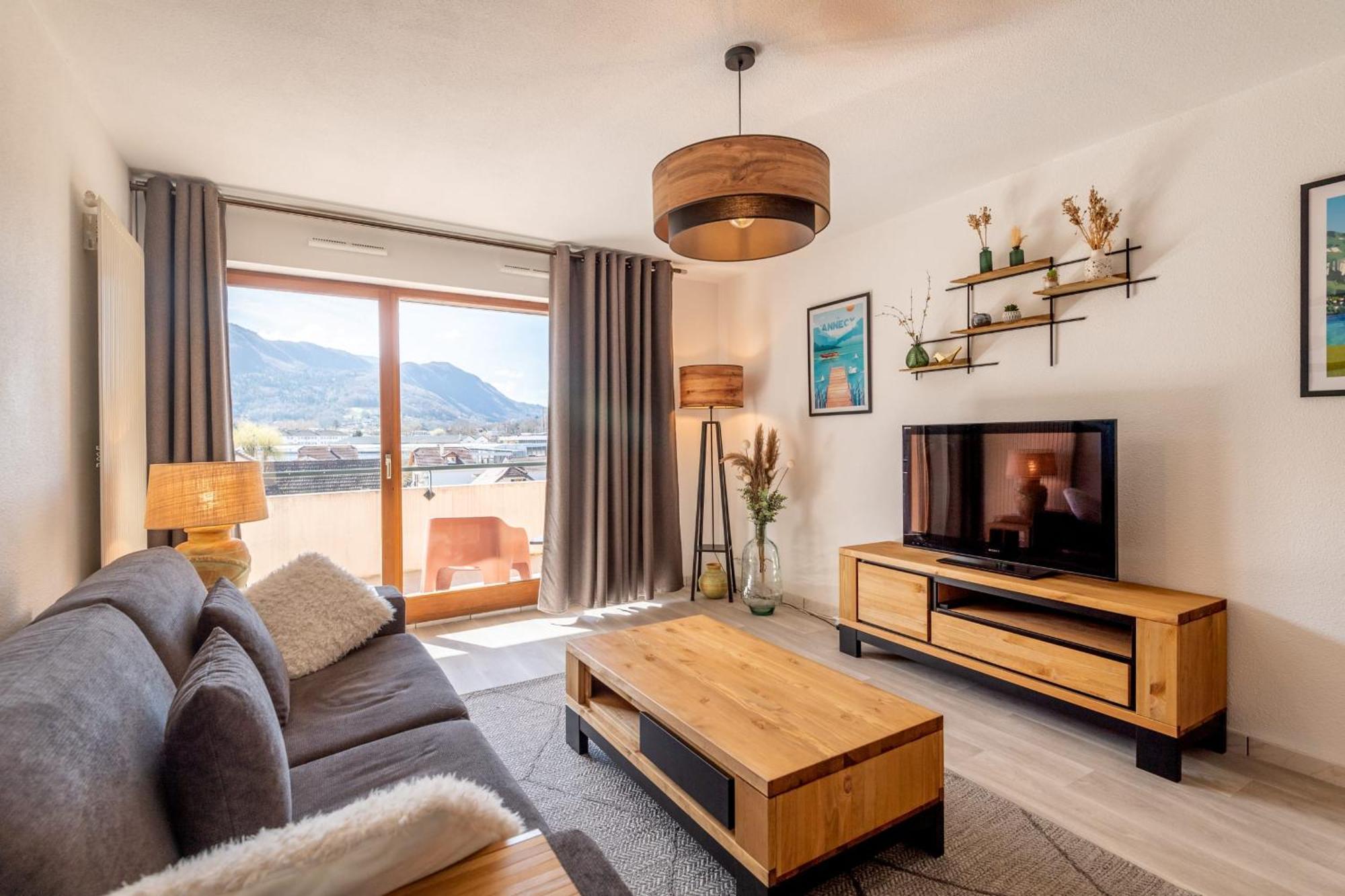 Ducs De Savoie - Comfortable Flat A Stone's Throw From The Old Town Annecy