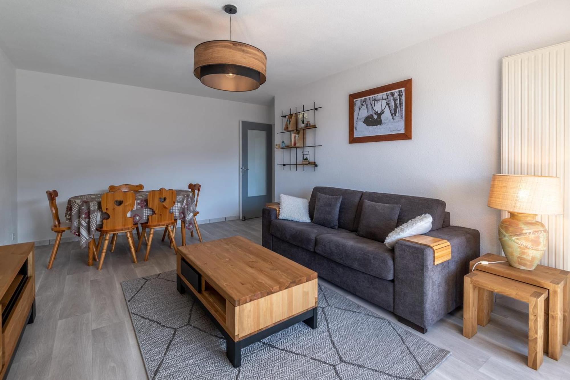 Apartment Ducs De Savoie - Comfortable Flat A Stone's Throw From The Old Town *