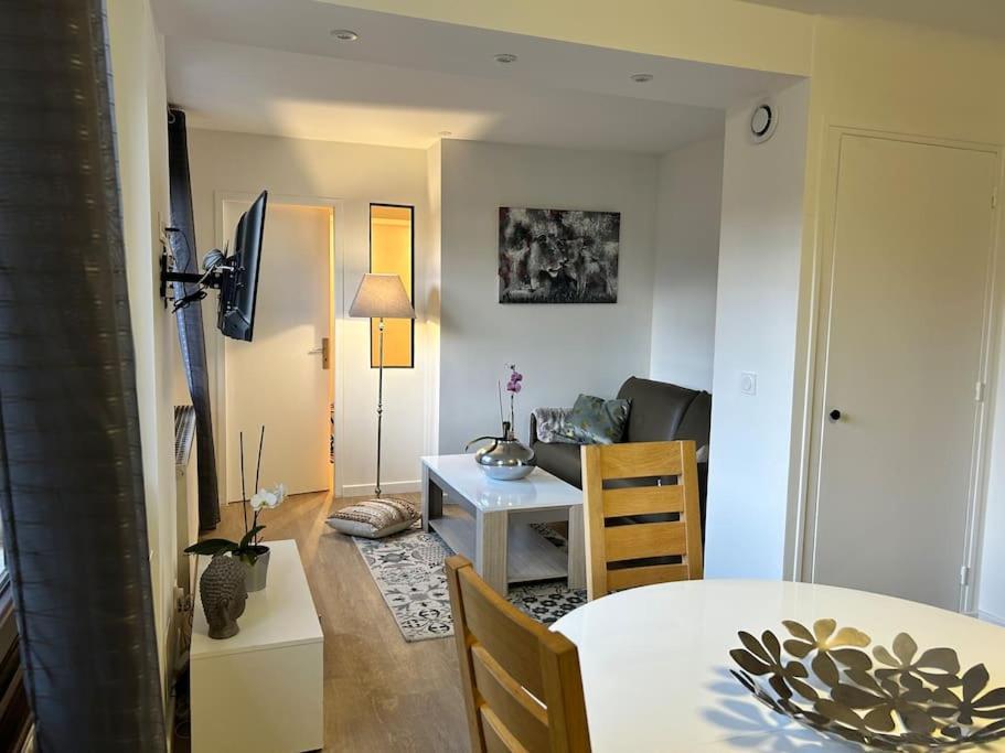3 A Dans Maison Pour 2 A 8 Personnes Apartment