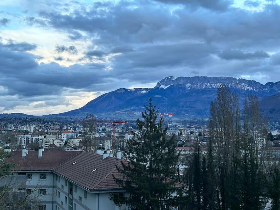 3 A Dans Maison Pour 2 A 8 Personnes Annecy