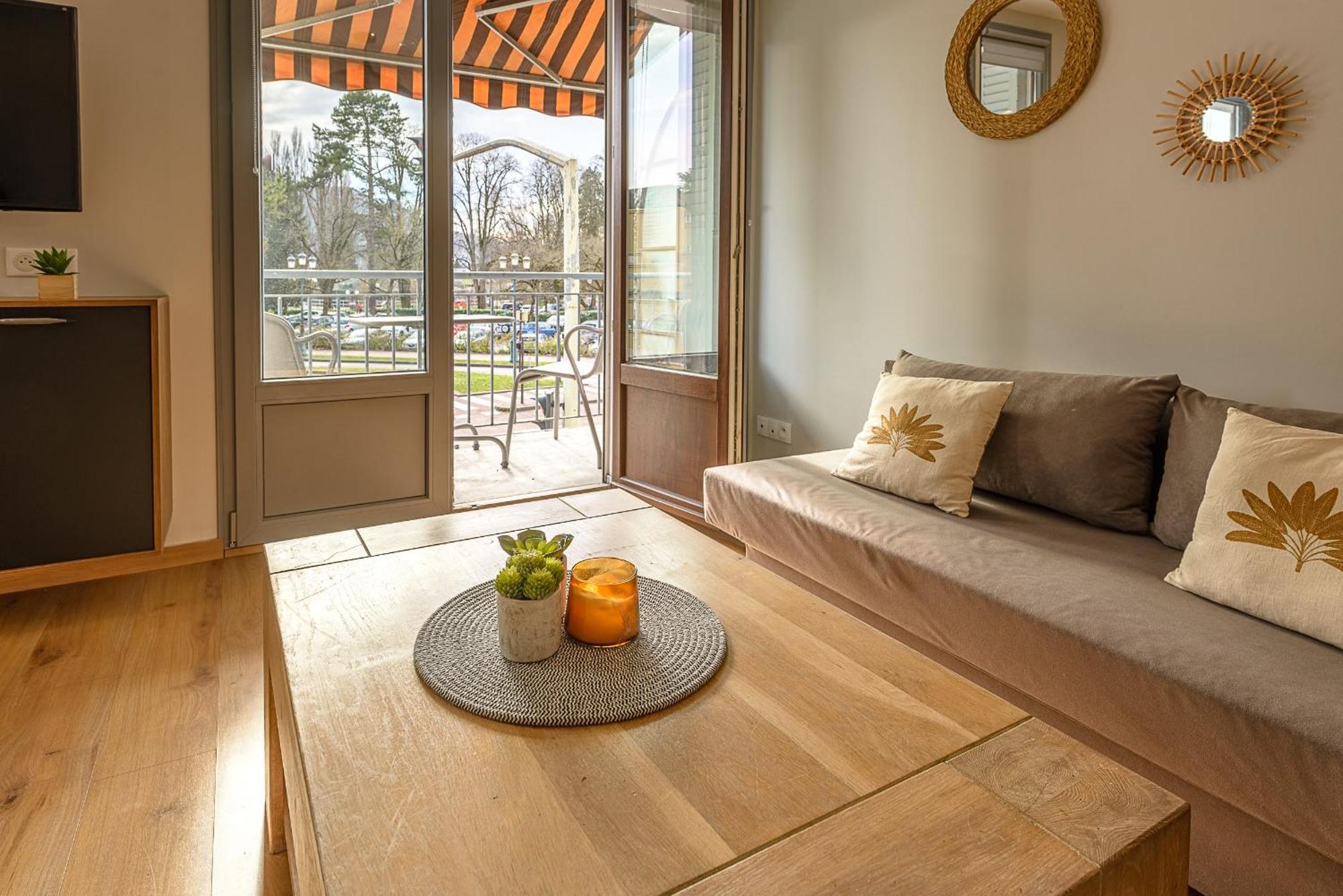 Aux Portes De L'imperial Palace, Lla Selections By Location Appartement Annecy