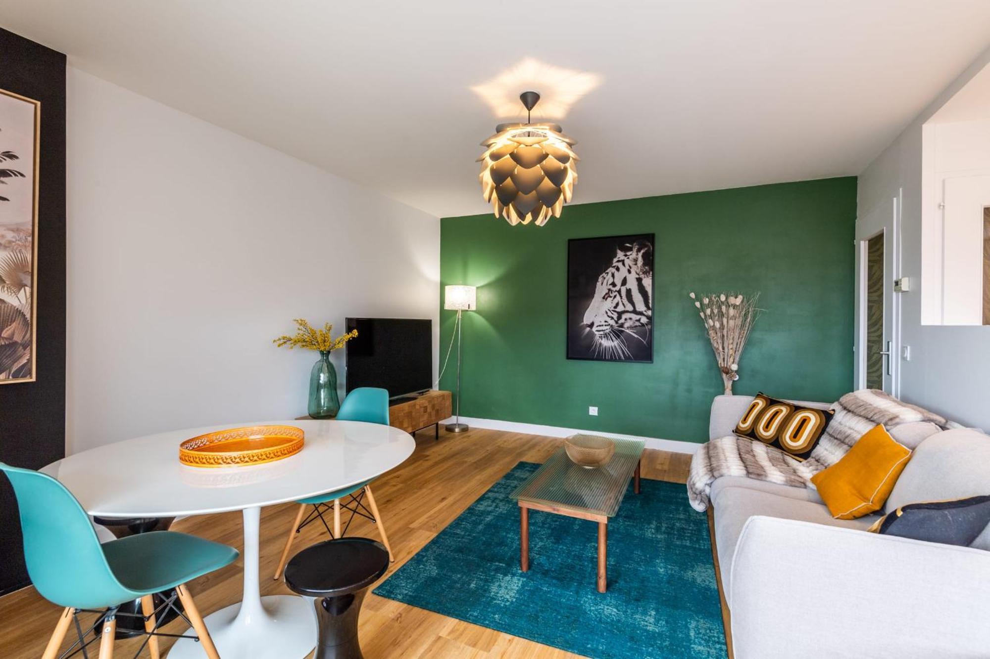Beautiful & Quiet Flat Apartment