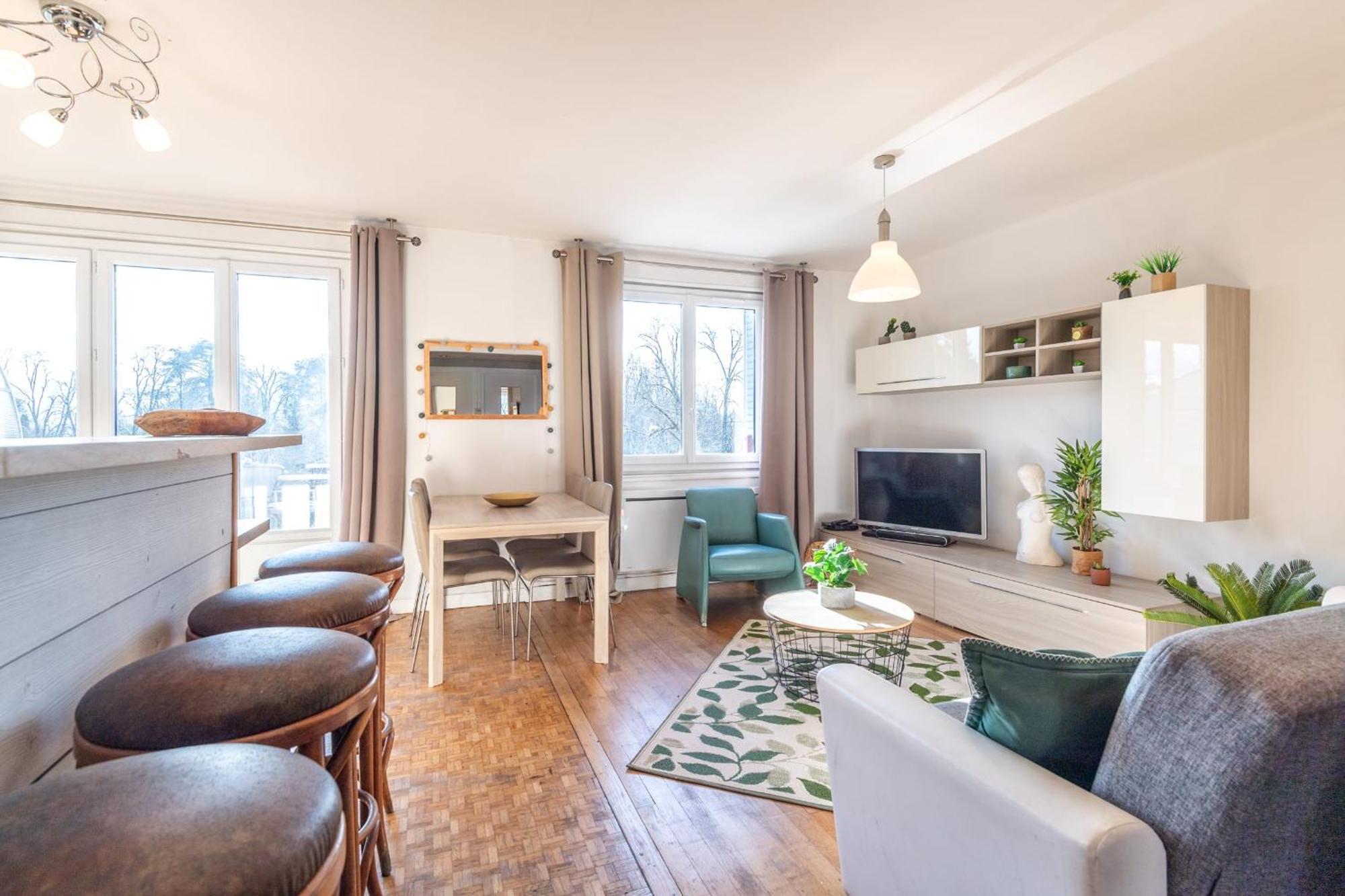 Albigny Imperial - Confortable Flat Near The Apartment