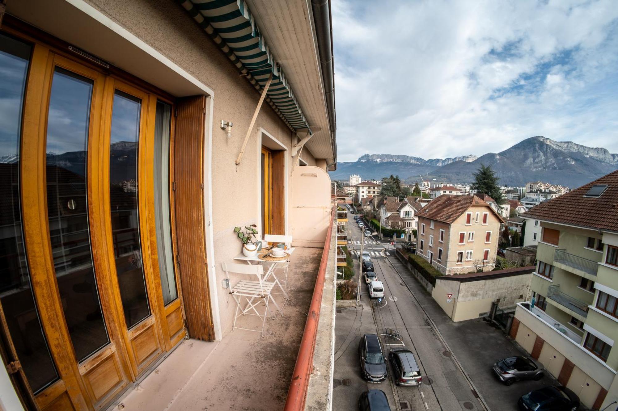 Les 3 Monts - Vue Panoramique Sur Les Montagnes Annecy