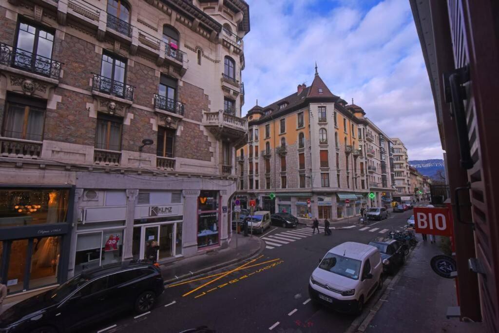 Apartment & Coeur De - Proche Gare & Annecy