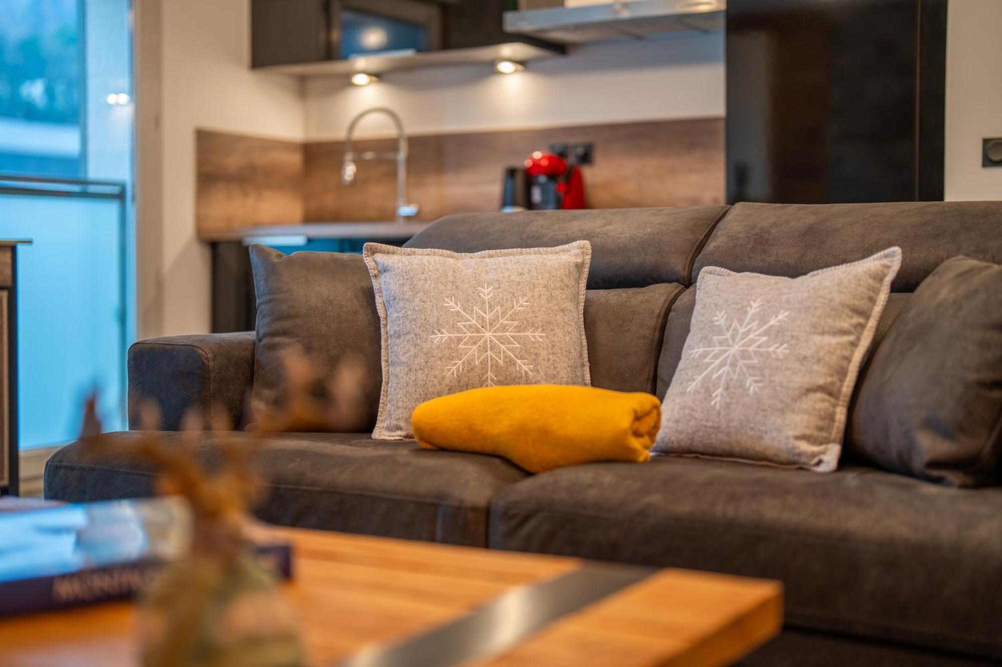 A 5 Minutes A Pied De La Vielle Avec Parking Prive Apartment *
