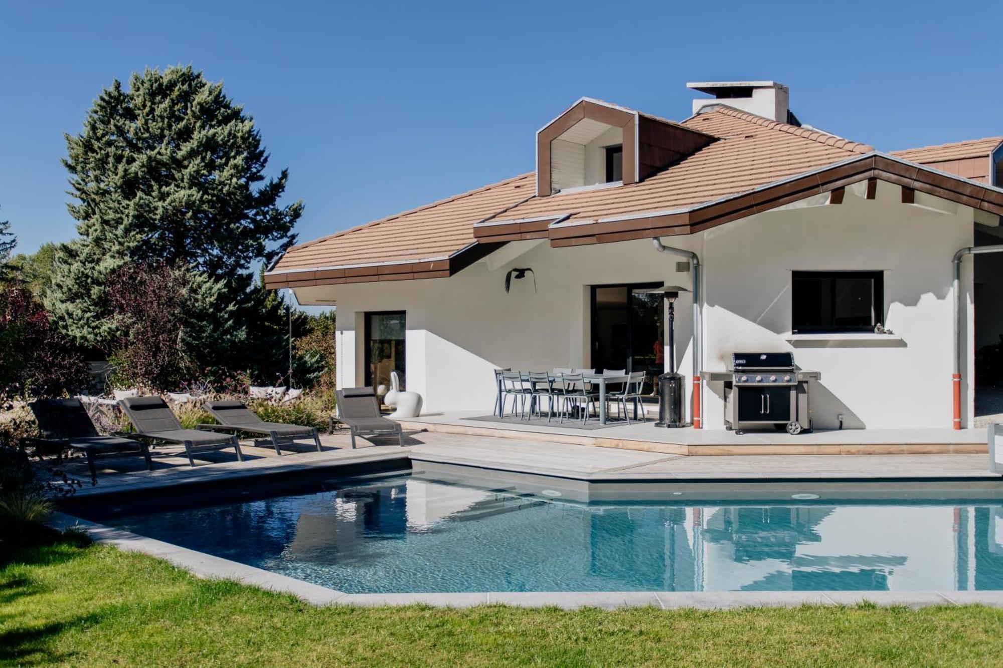 Villa Luxe, Au Calme Avec Piscine A 5min Du Annecy