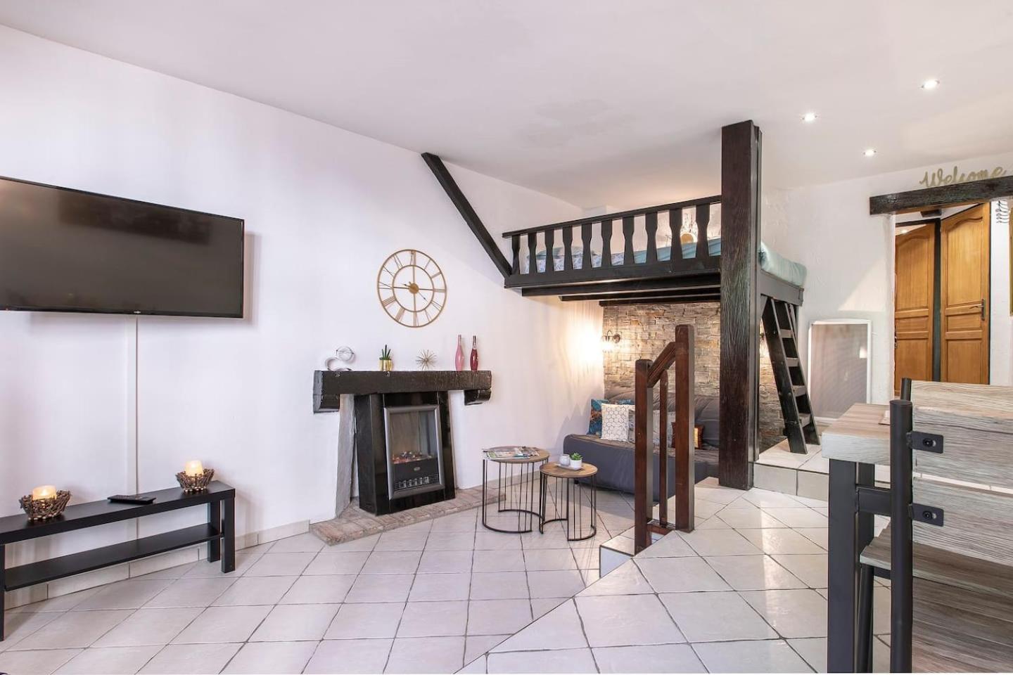 Apartment & Castle - Au Pied Du Chateau D'annecy *