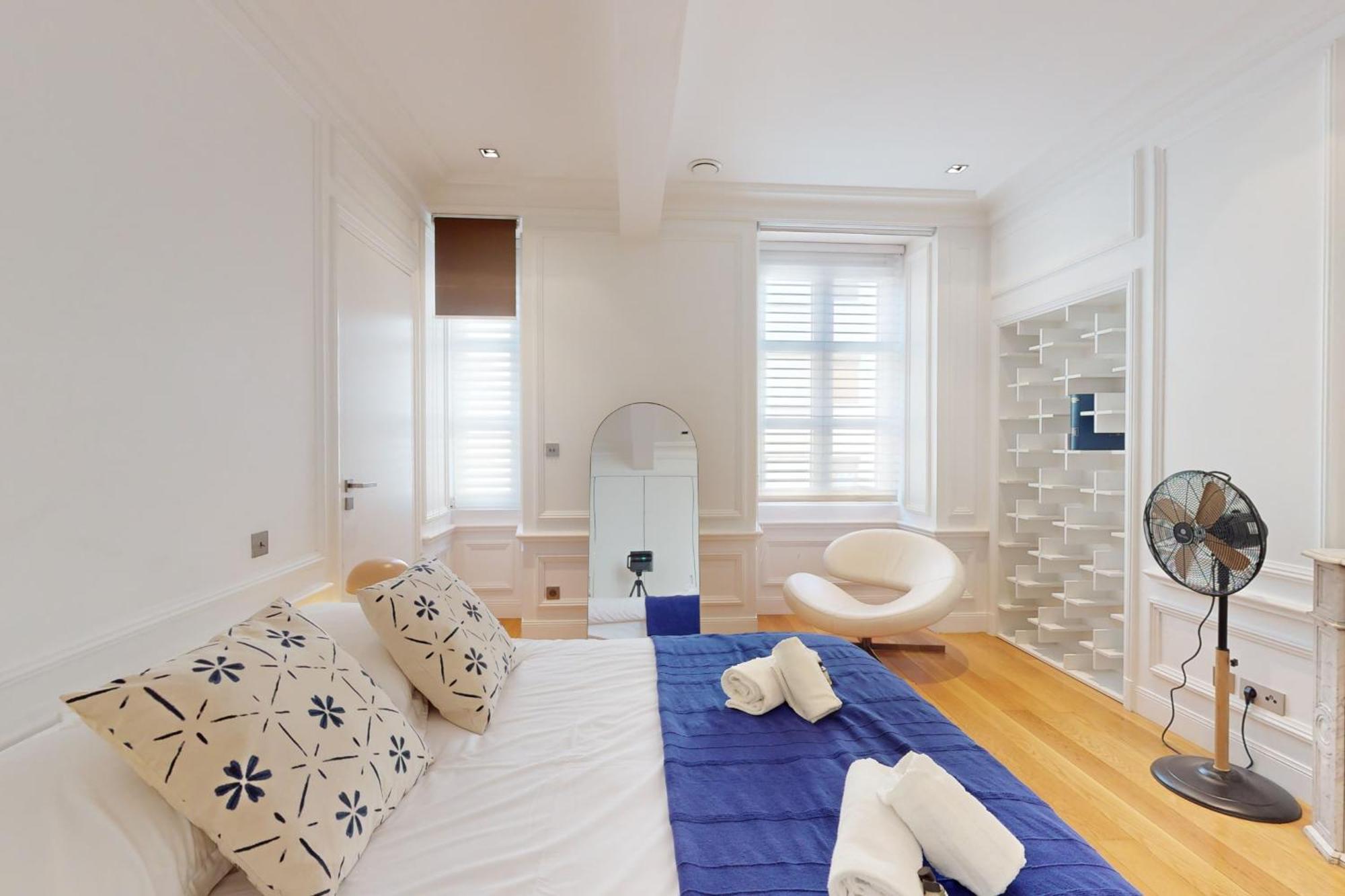 Le N 10 - Of 200 Sqm With Patio Of 35 Square Meters In Old Town *