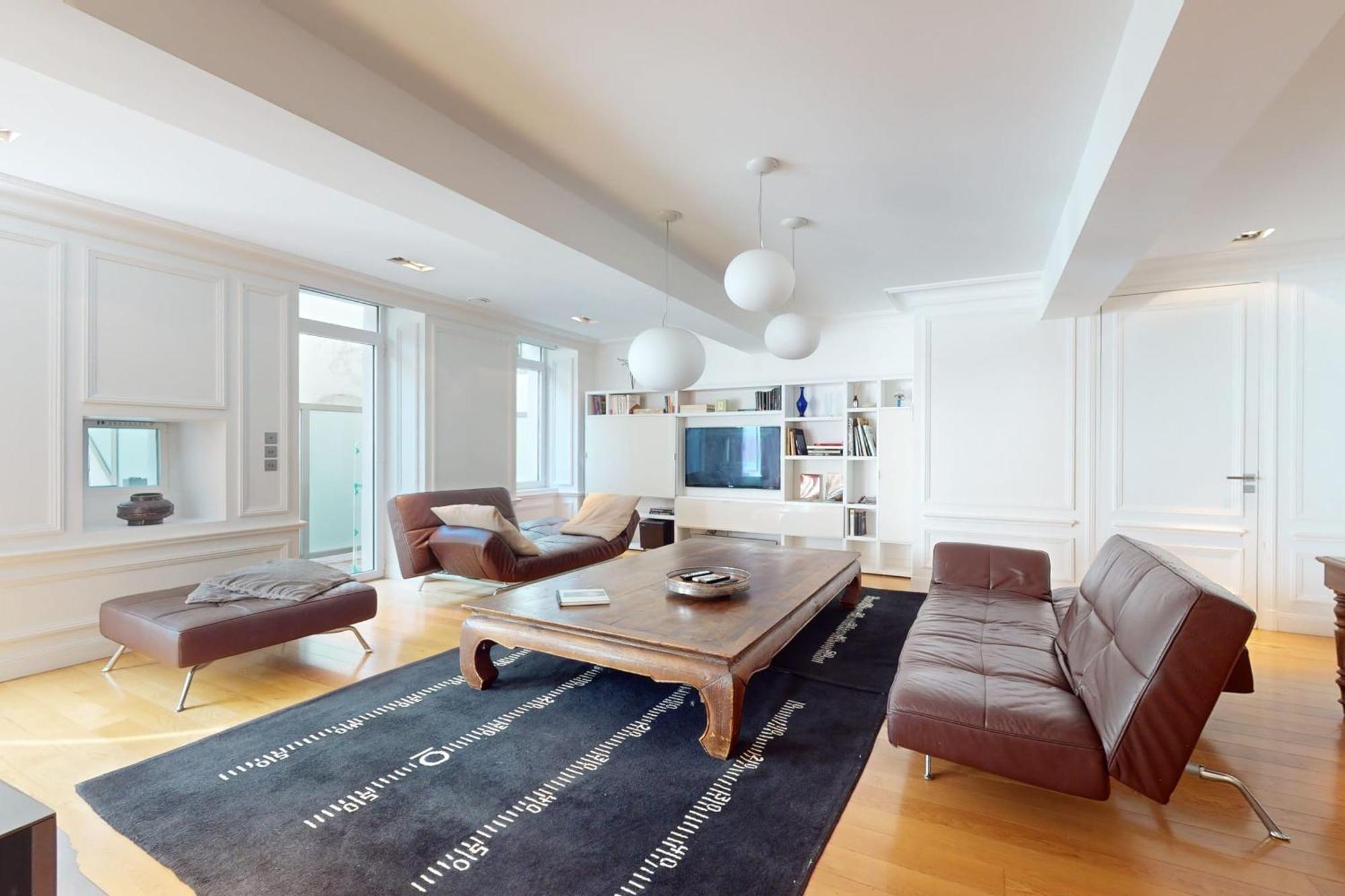 Le N 10 - Of 200 Sqm With Patio Of 35 Square Meters In Old Town Apartment