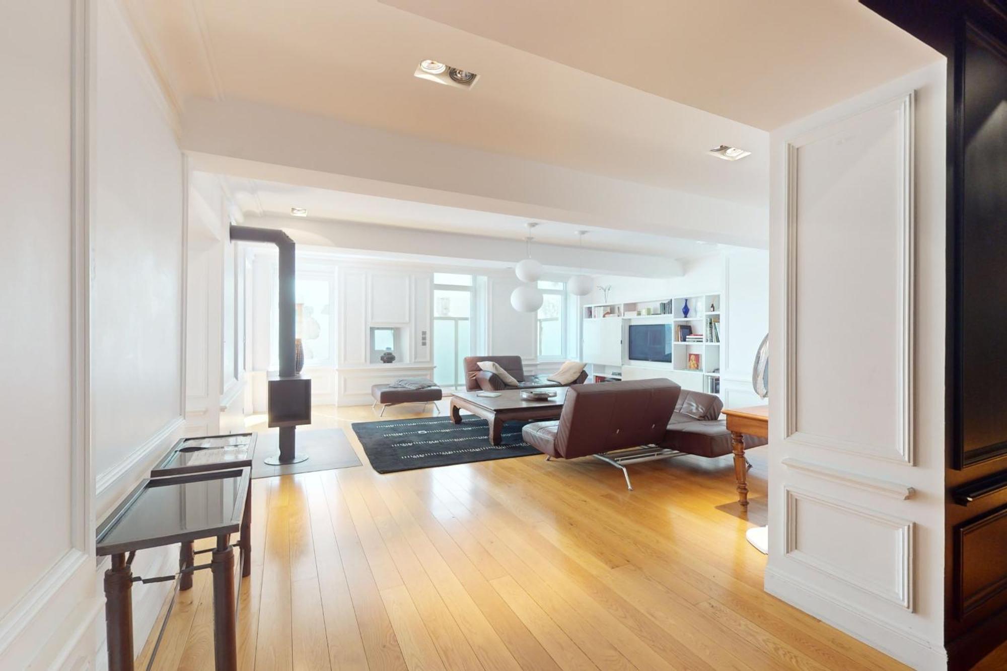 Apartment Le N 10 - Of 200 Sqm With Patio Of 35 Square Meters In Old Town Annecy