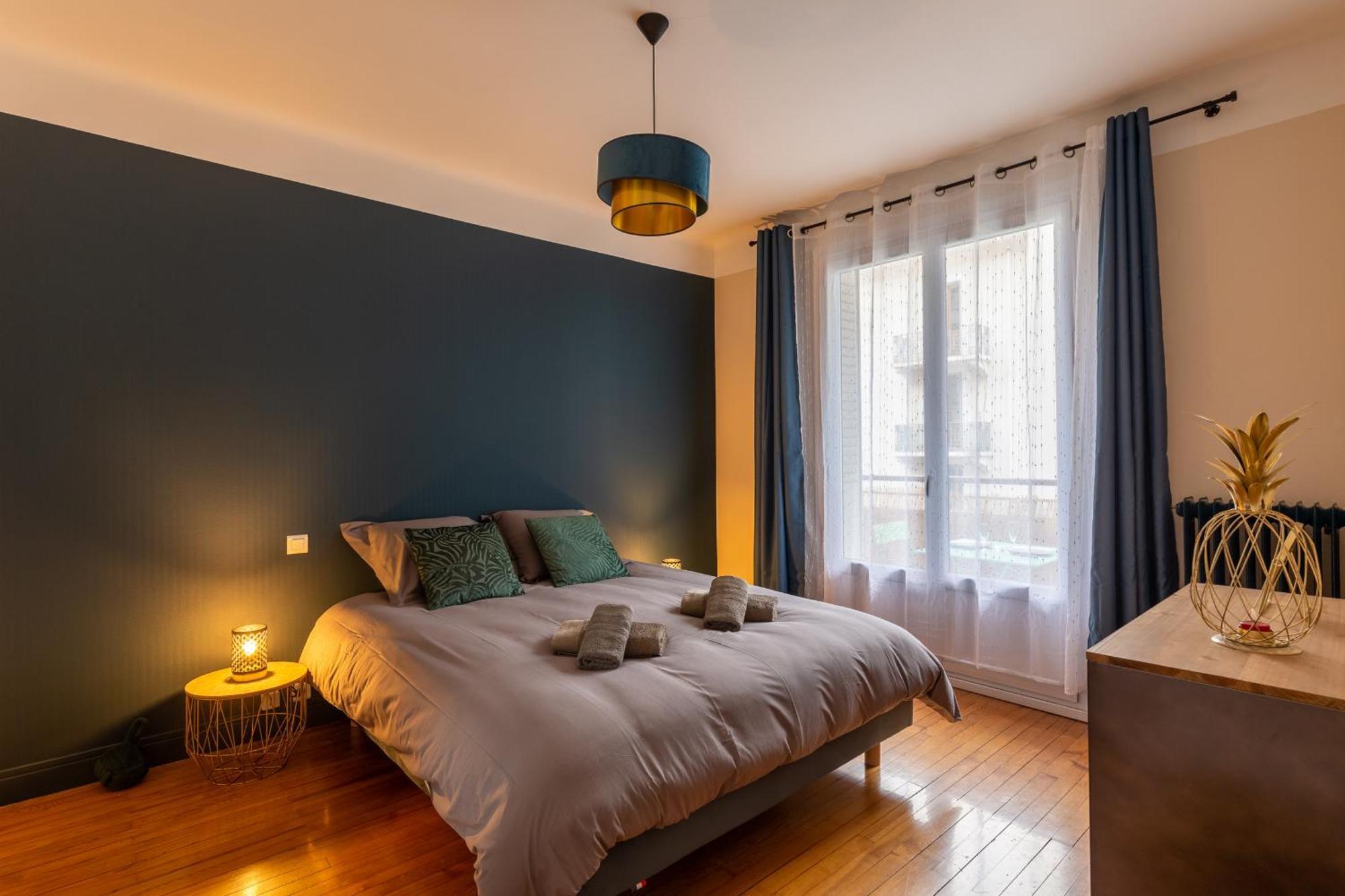 Apartment La Marmotte: 2 Persons, Center And Lake, 3* *