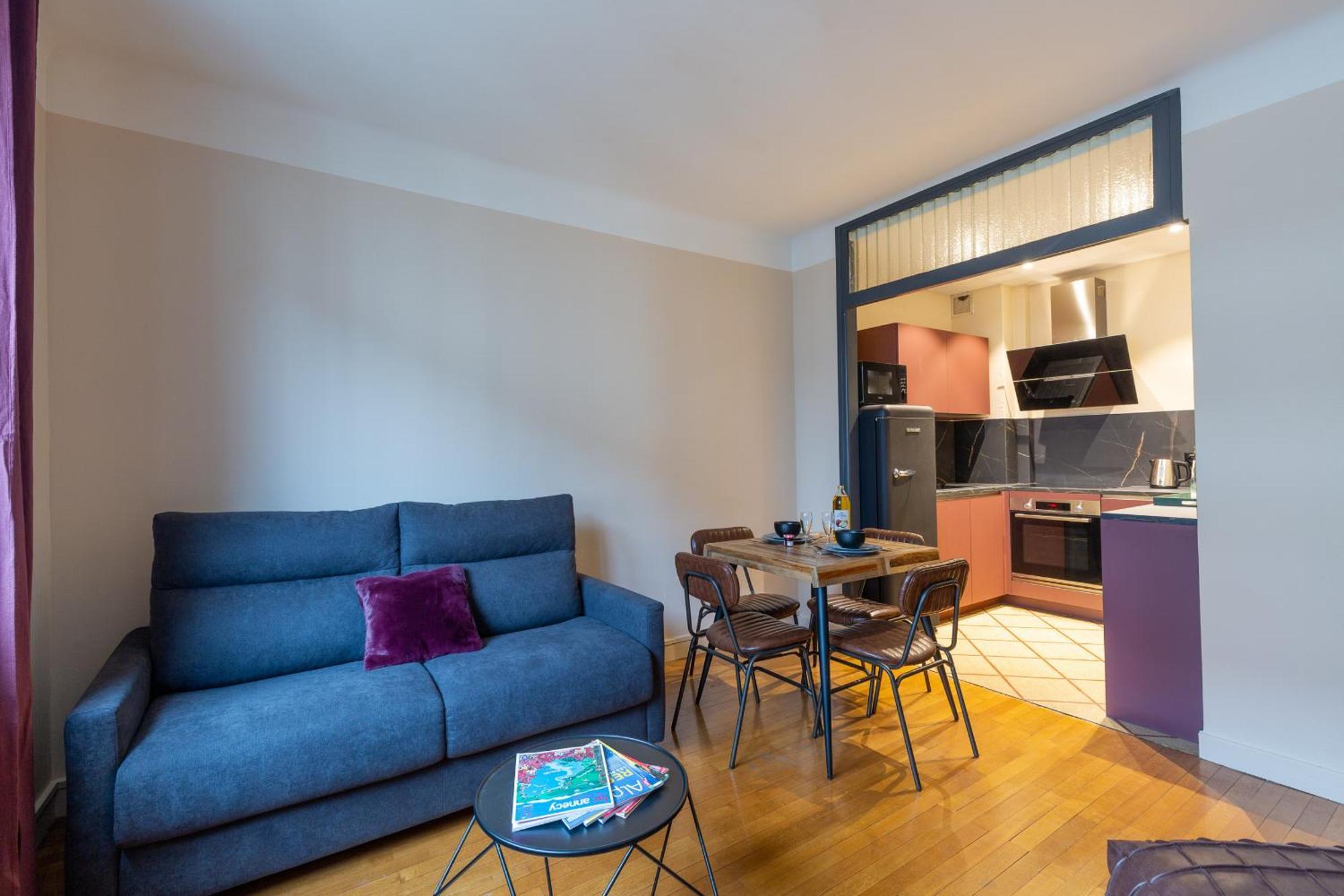 La Marmotte: 2 Persons, Center And Lake, 3* Apartment Annecy