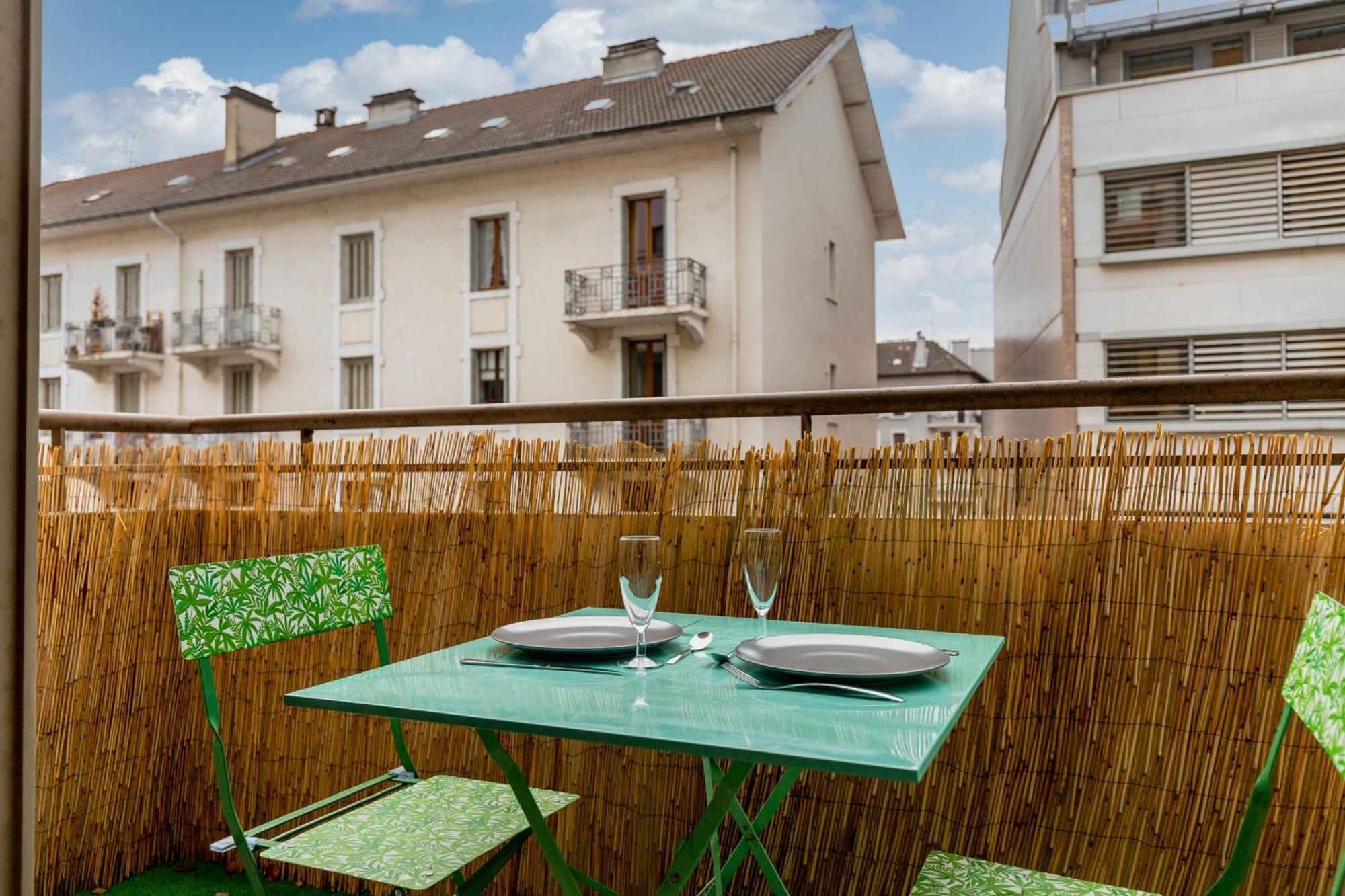 Apartment La Marmotte: 2 Persons, Center And Lake, 3* Annecy