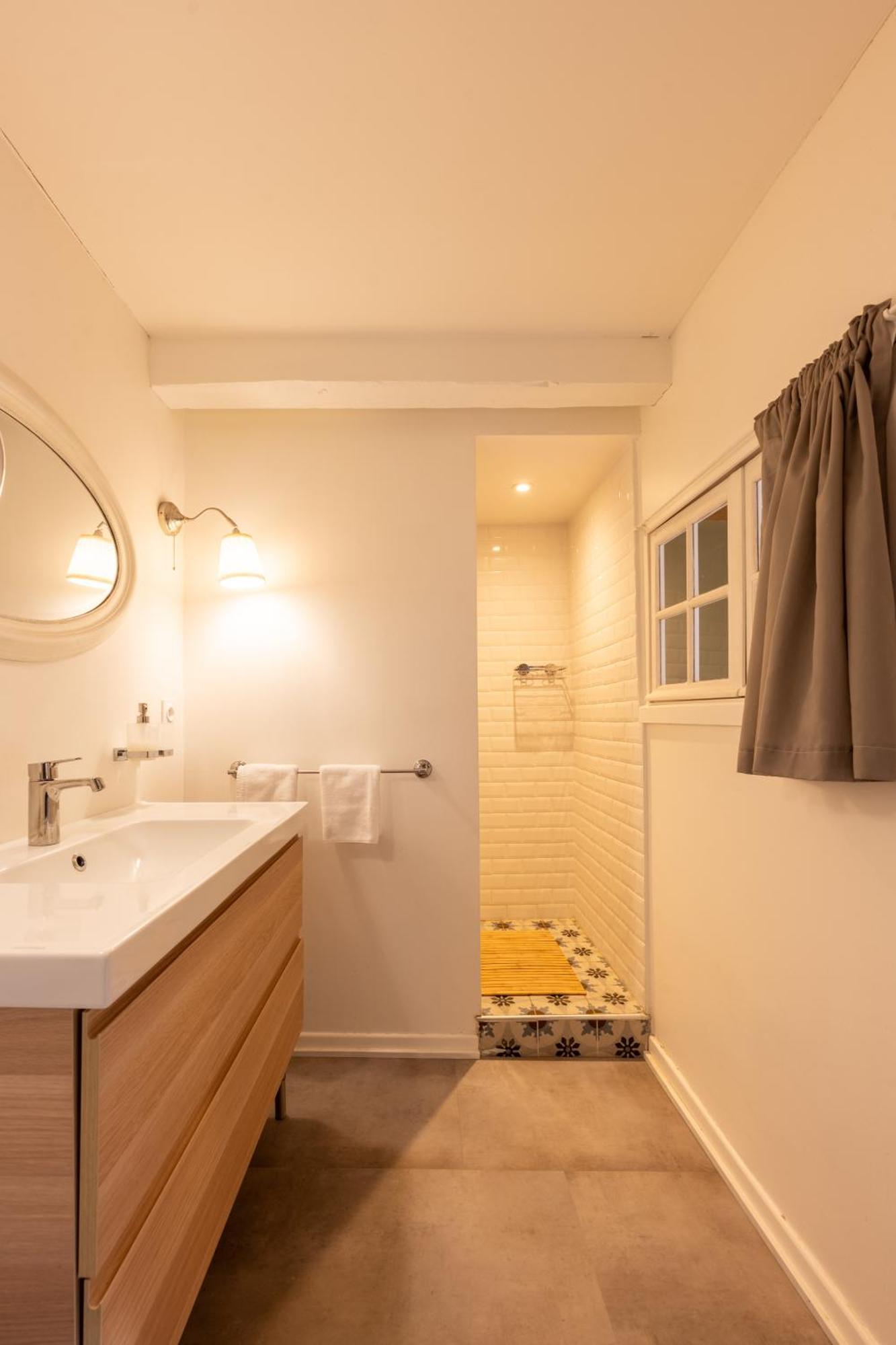 Sous Les Toits D'annecy, Un Irresistible Pour 1 A 6 Personnes En Plein Coeur De *