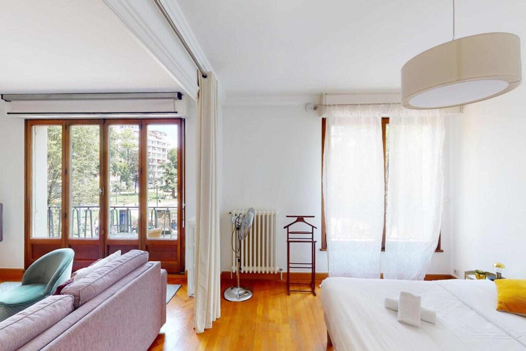 Le Favre - 2 Au Centre Apartment