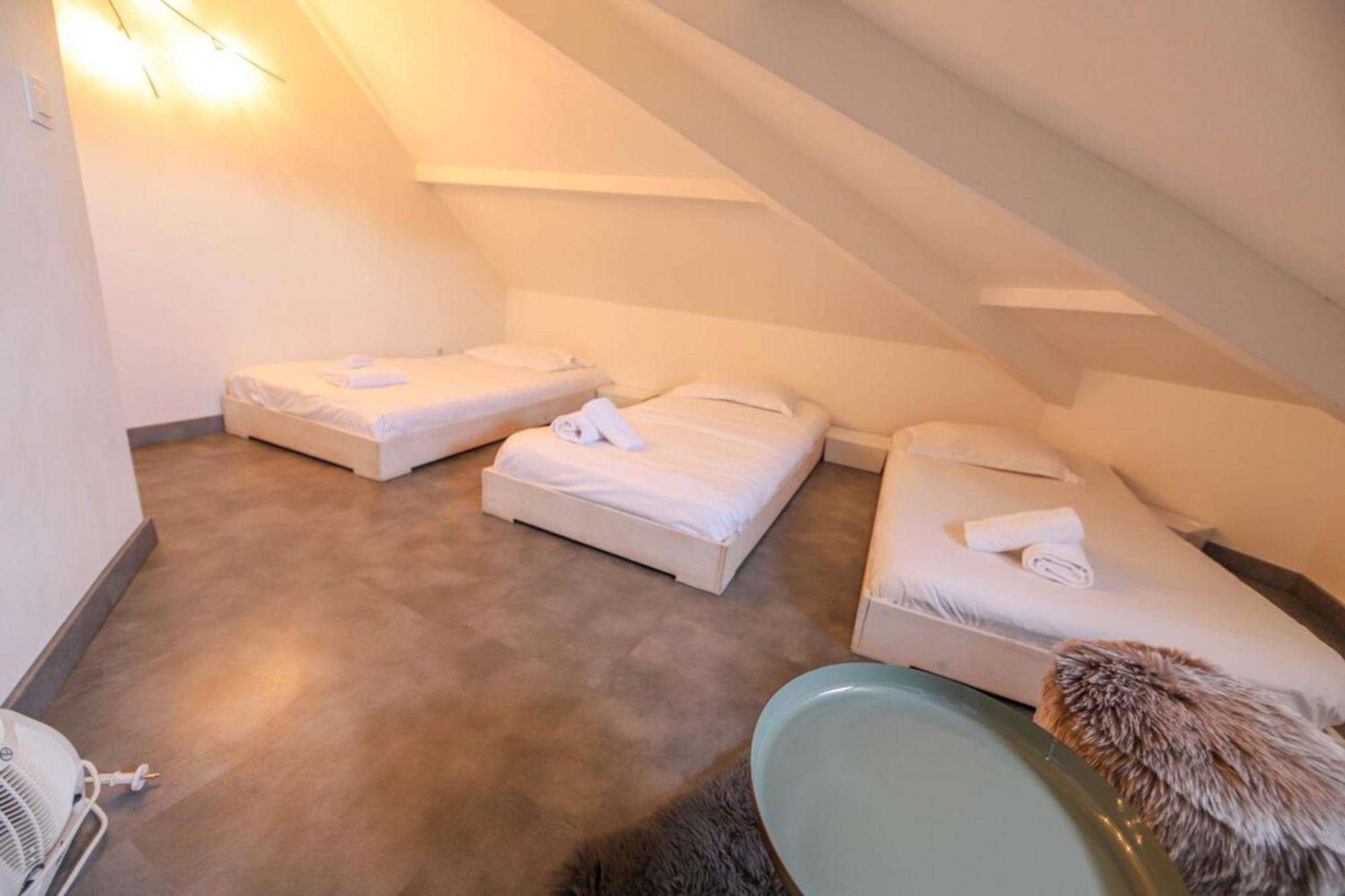 2 Bd With Sauna In The Center Of Apartment *
