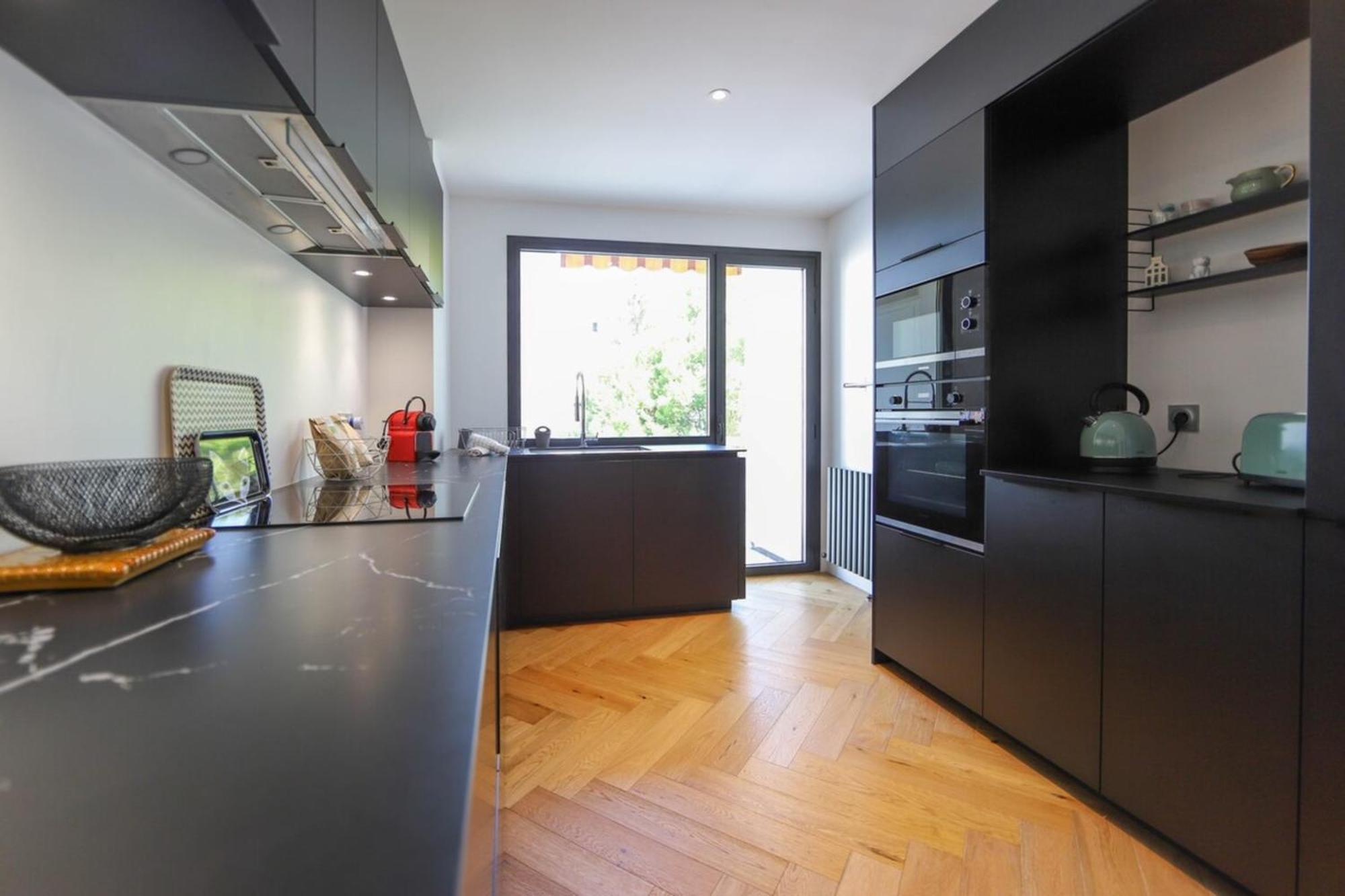 Apartment Le Superbe - T4 Avec Parking A 5 Min Du - 4 Annecy