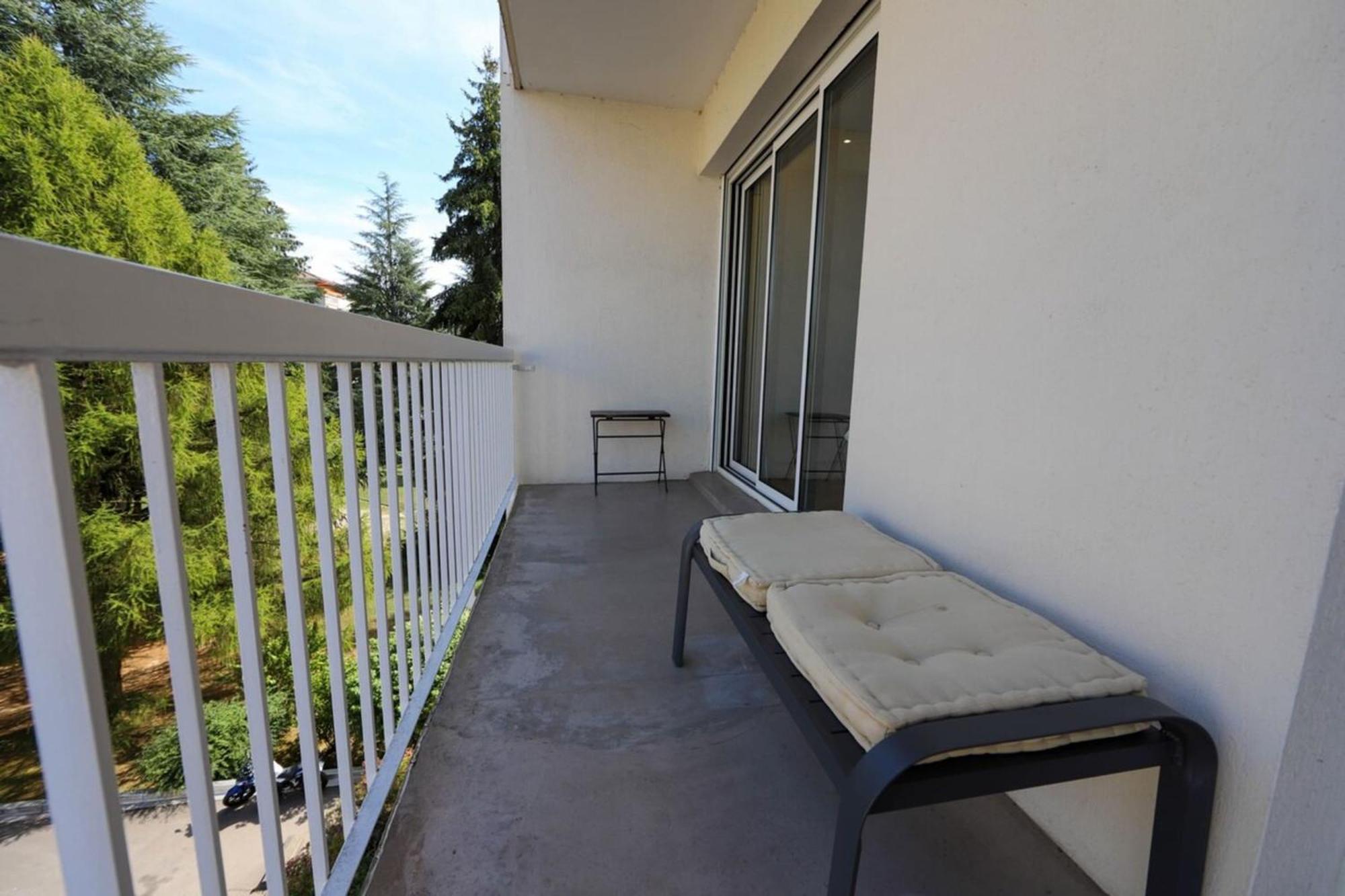 Le Superbe - T4 Avec Parking A 5 Min Du - 4 Appartement *