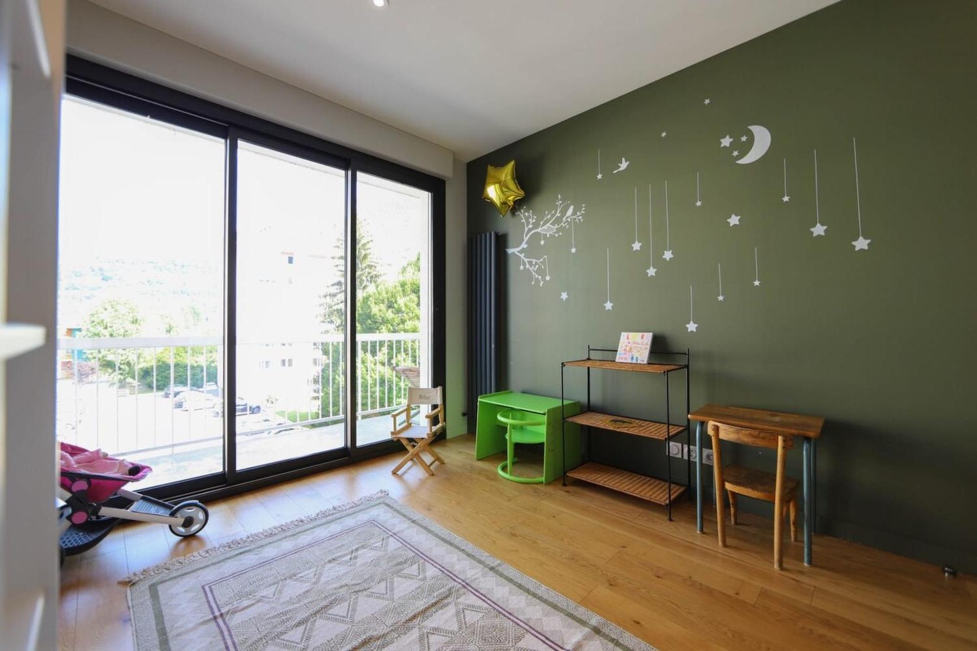Le Superbe - T4 Avec Parking A 5 Min Du - 4 Appartement