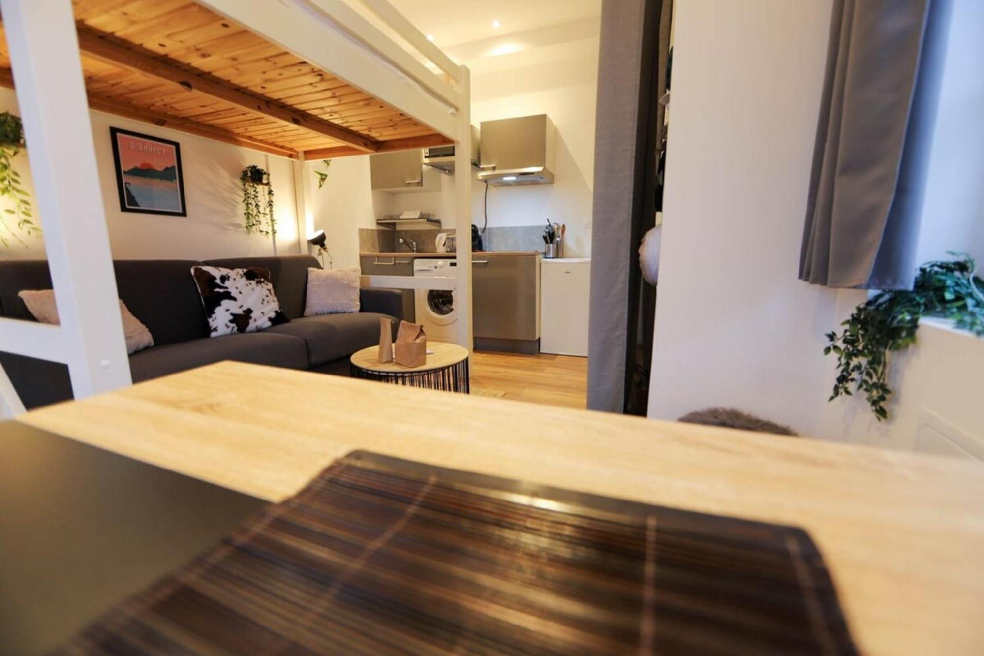 Le Petit Plus - Studio Confortable Avec Parking *