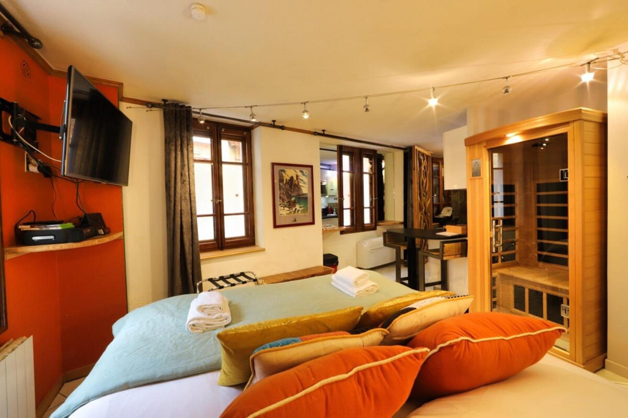 Le Cocon - Jacuzzi Et Sauna En Vieille * Annecy