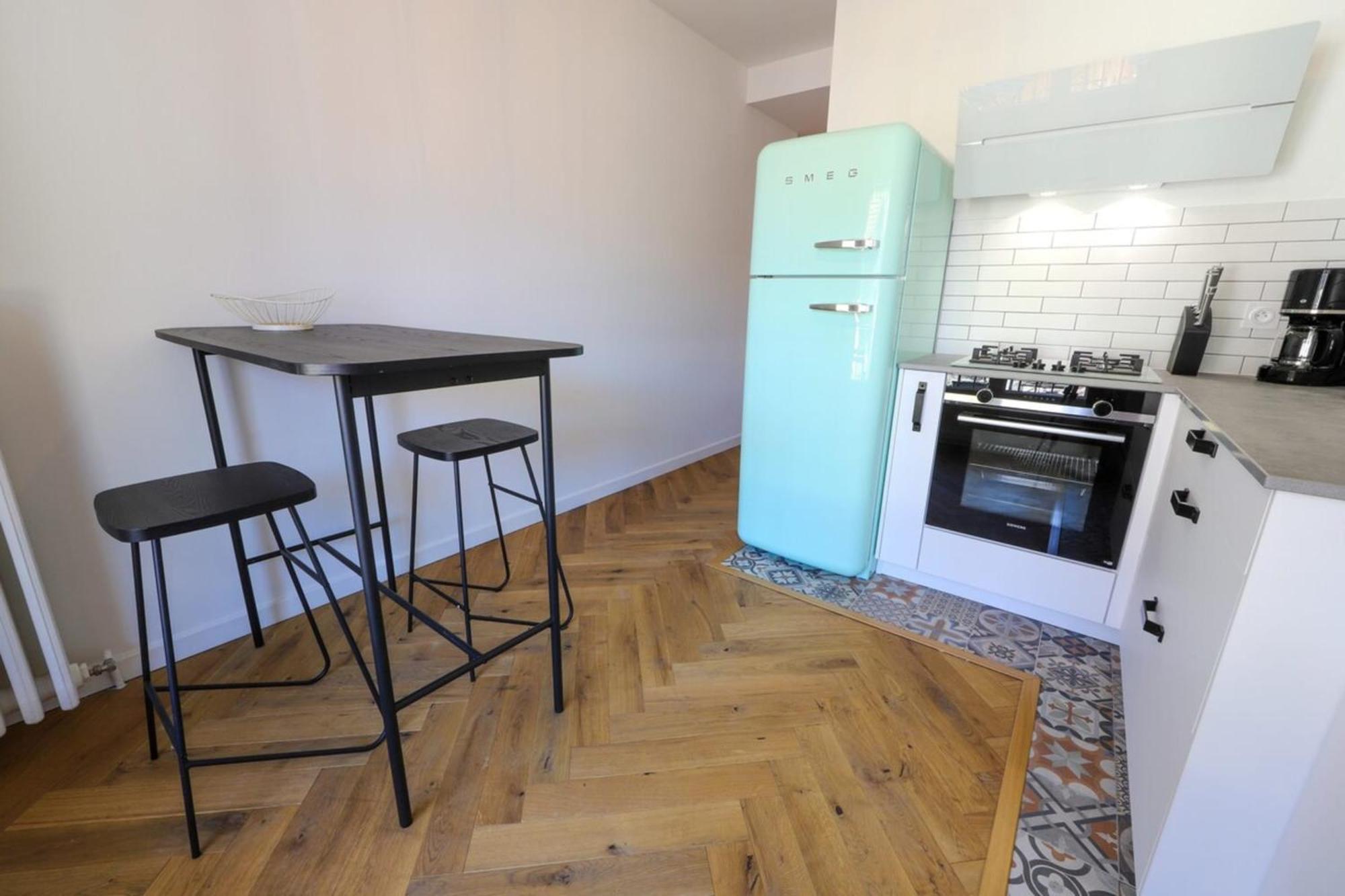 Apartment Cozy Along The River - Downtown & Terrace - 4