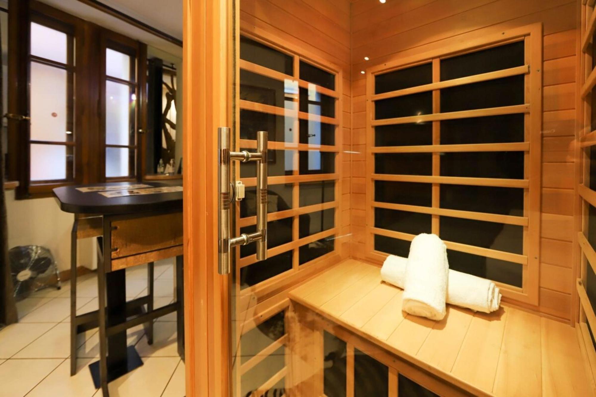 Le Cocon - Jacuzzi Et Sauna En Vieille Appartement *