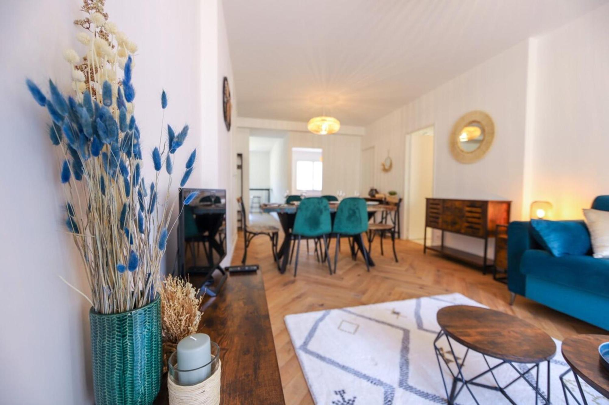 Apartment Cozy Along The River - Downtown & Terrace - 4 *