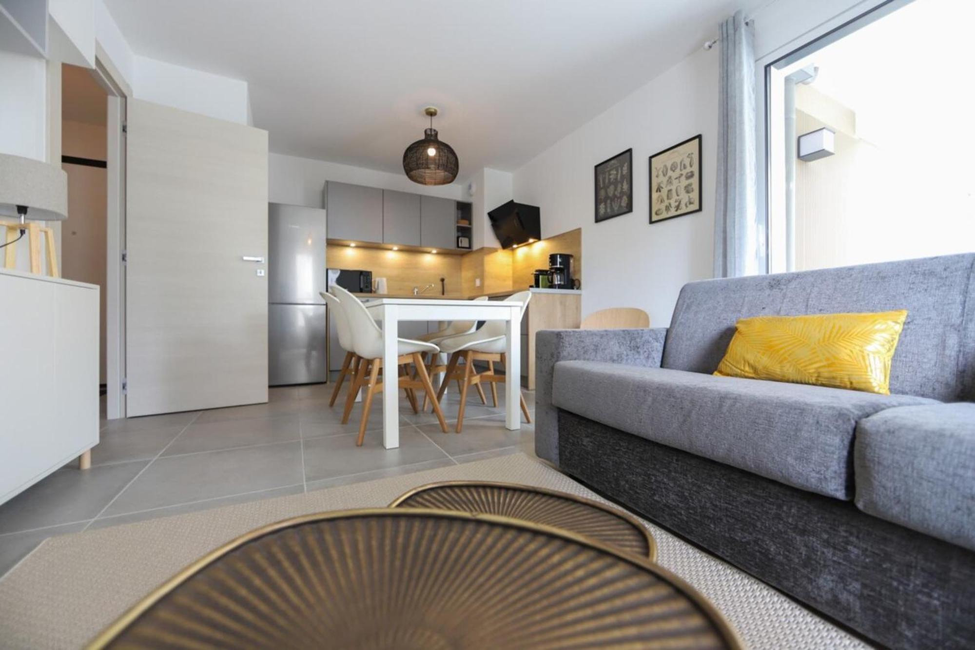 Le - 1-bedroom With Private Garage Apartment *