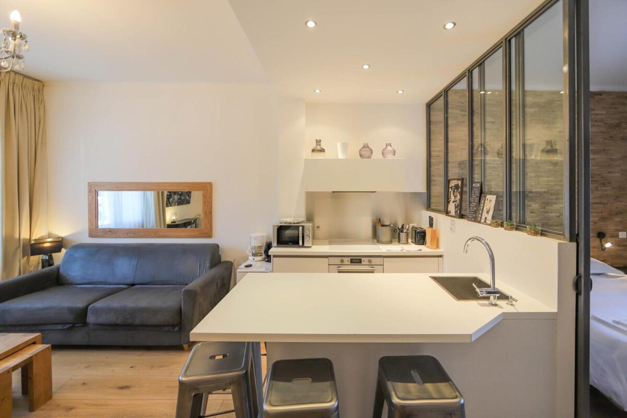 Apartment W Car Park Near Downtown And *