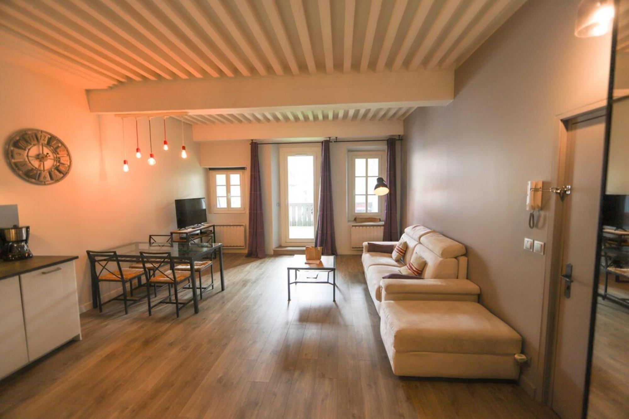 55 M2 With Big Terrace In Downtown Apartamento Annecy