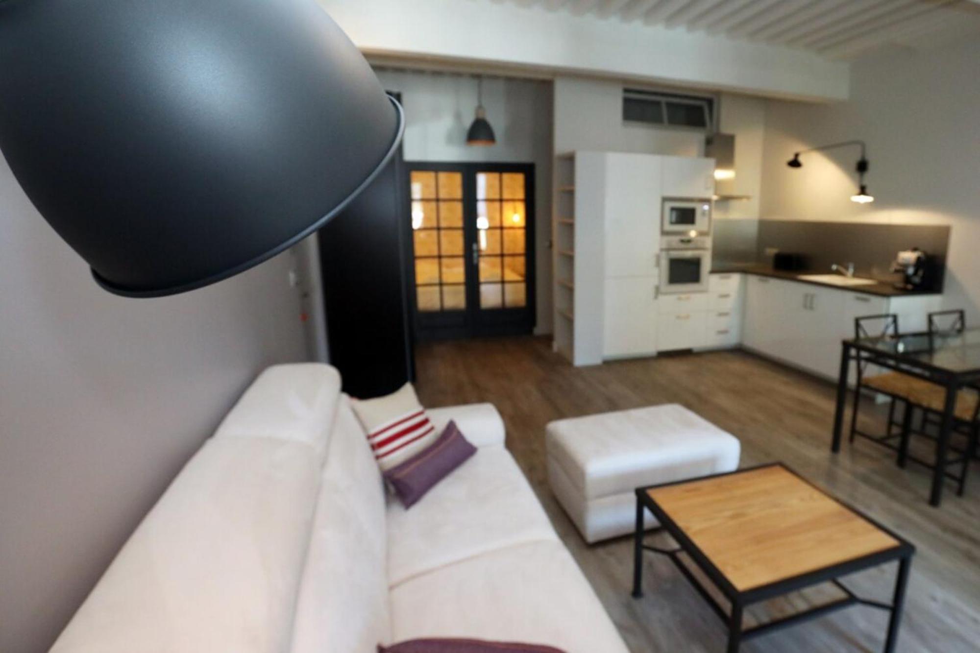 55 M2 With Big Terrace In Downtown * Annecy