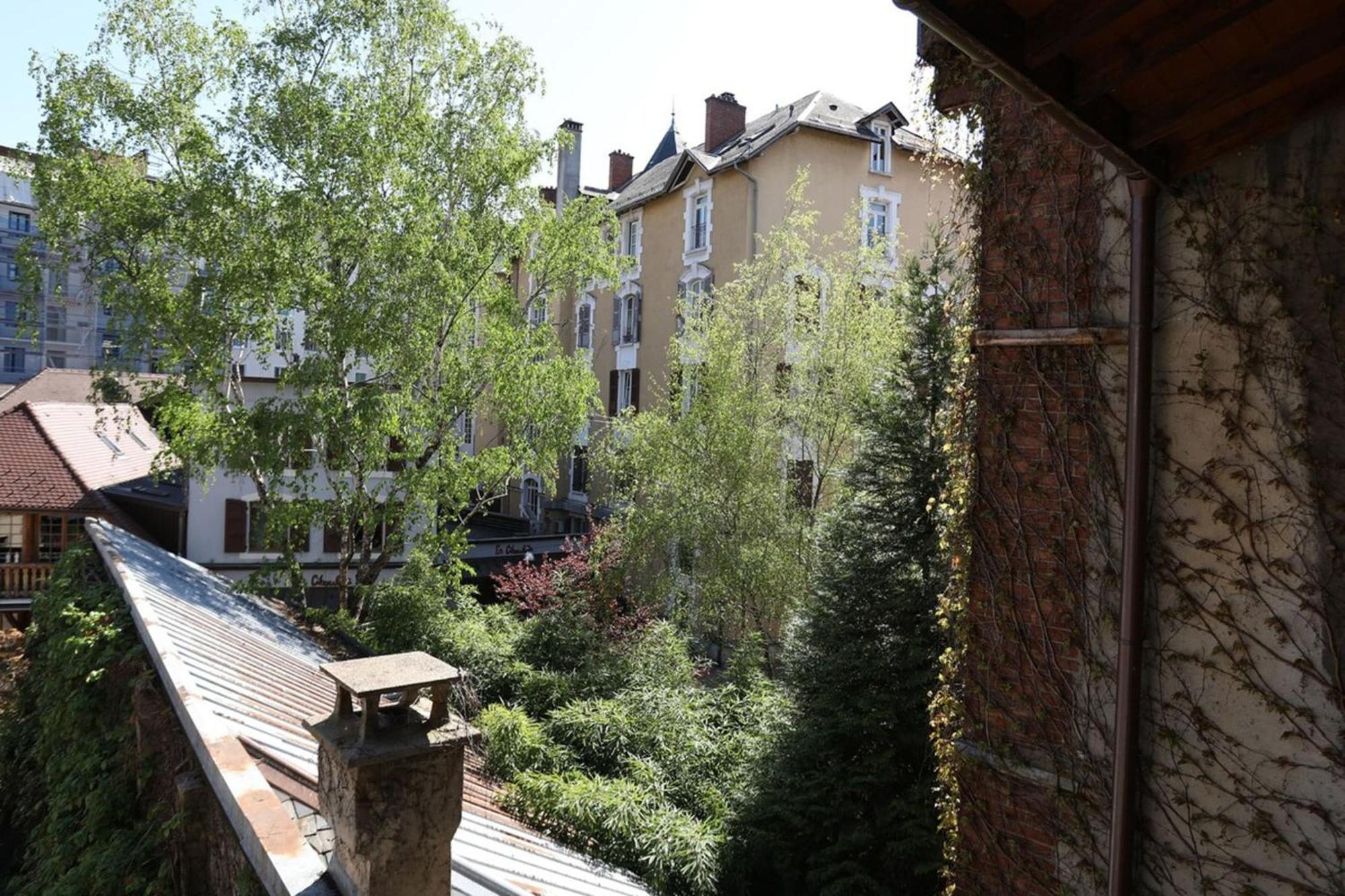 55 M2 With Big Terrace In Downtown * Annecy