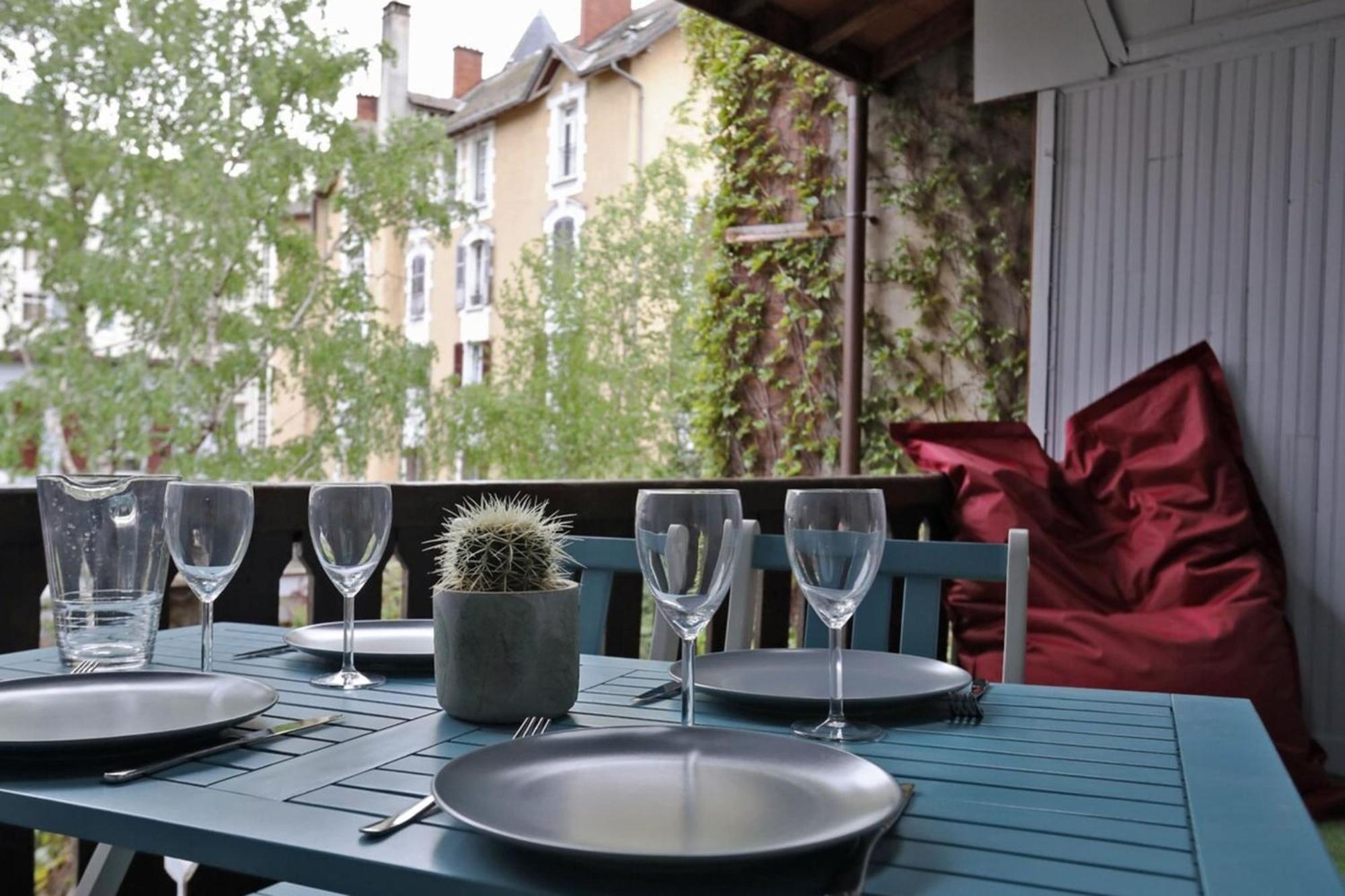 55 M2 With Big Terrace In Downtown Apartamento *