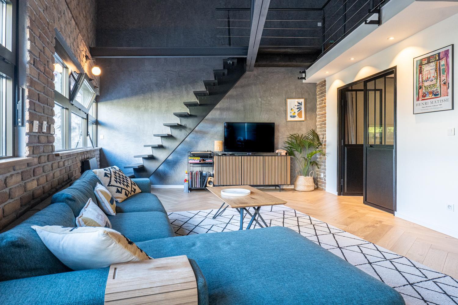 Apartment Loft Story In